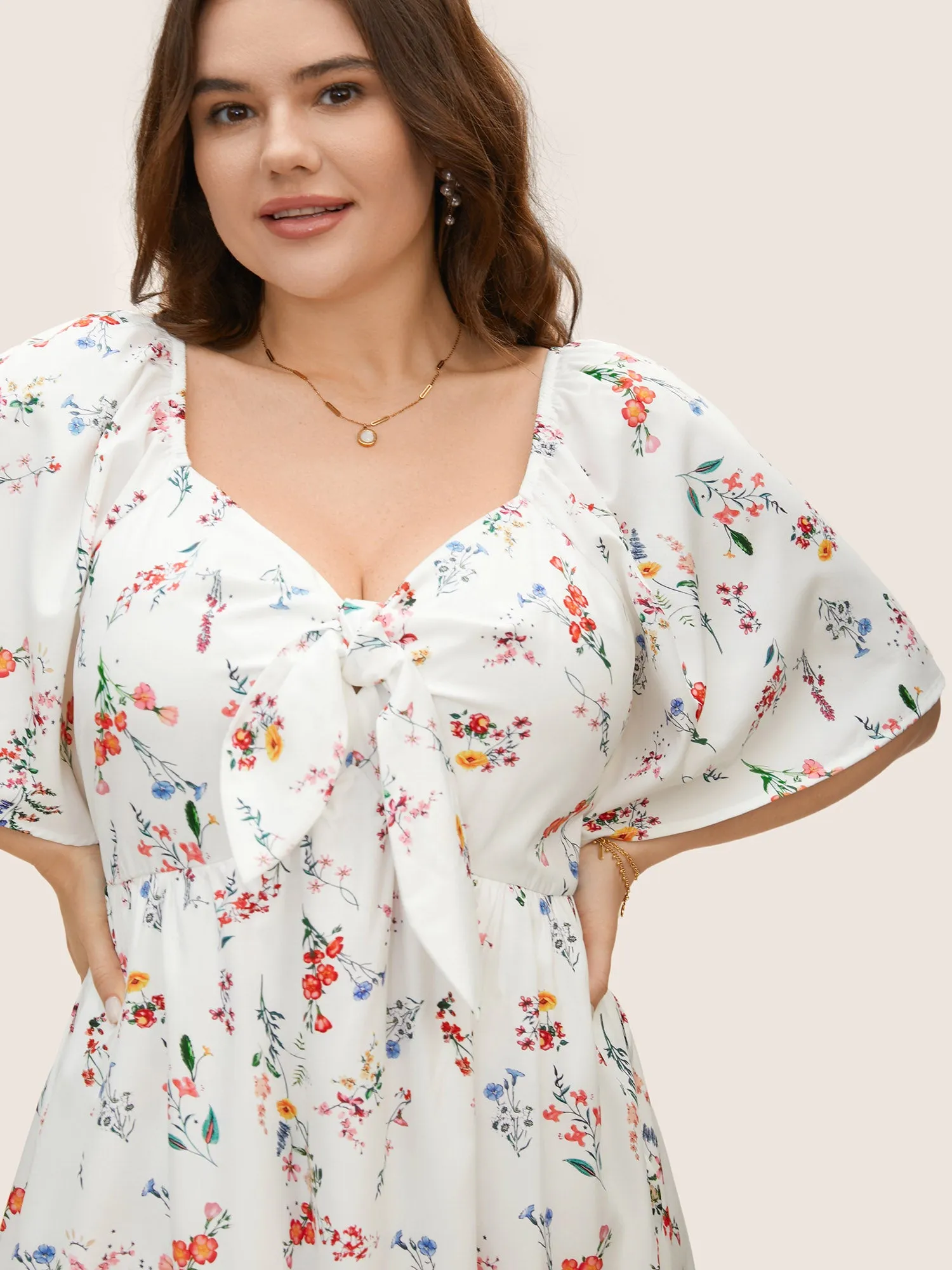 Heart Neckline Floral Print Tie Knot Dress sold by Bloomchic product image thumbnail 2