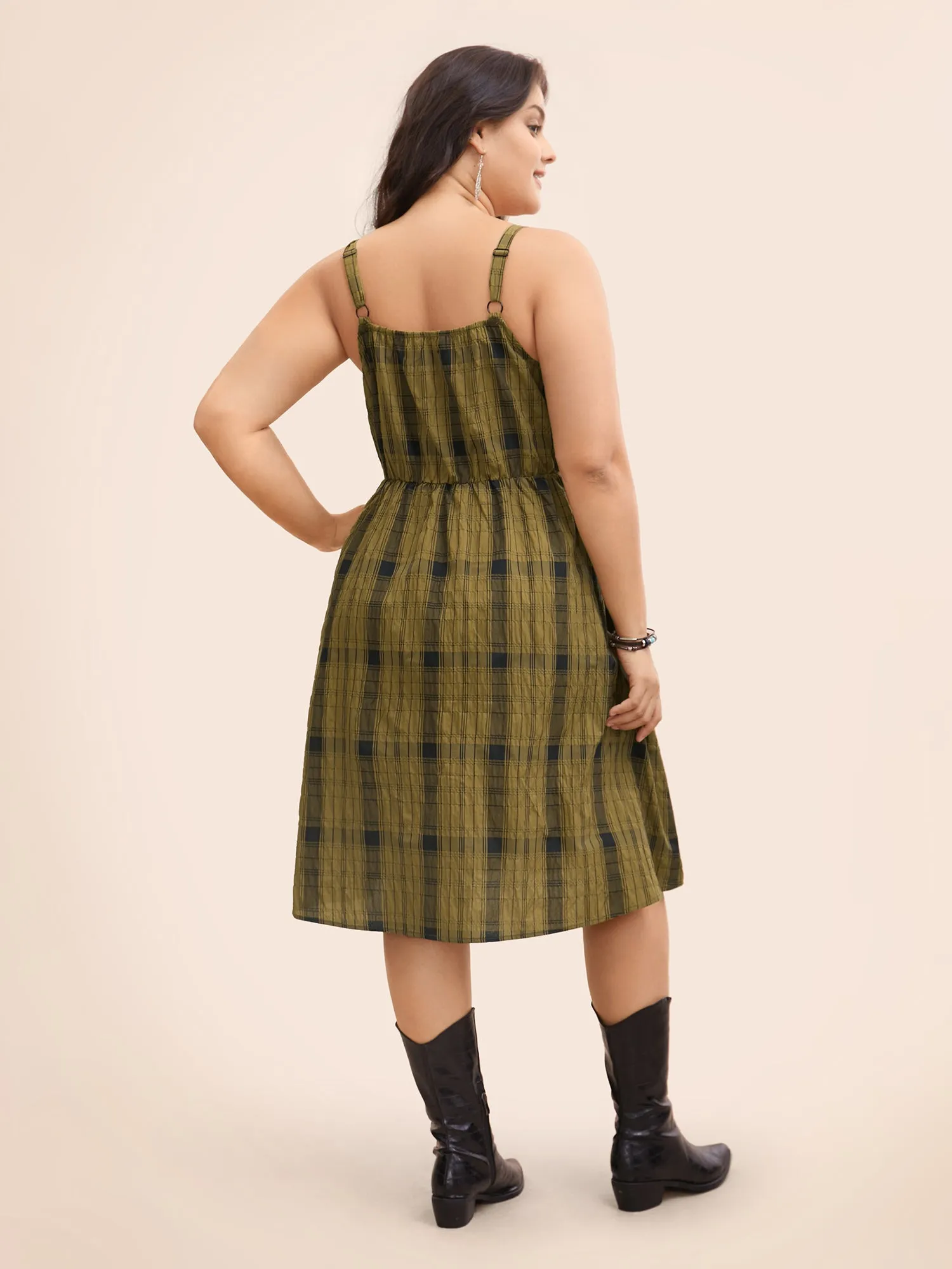 Wrinkle-Treated Waist-Defining Midi Dress sold by Bloomchic product image thumbnail 5