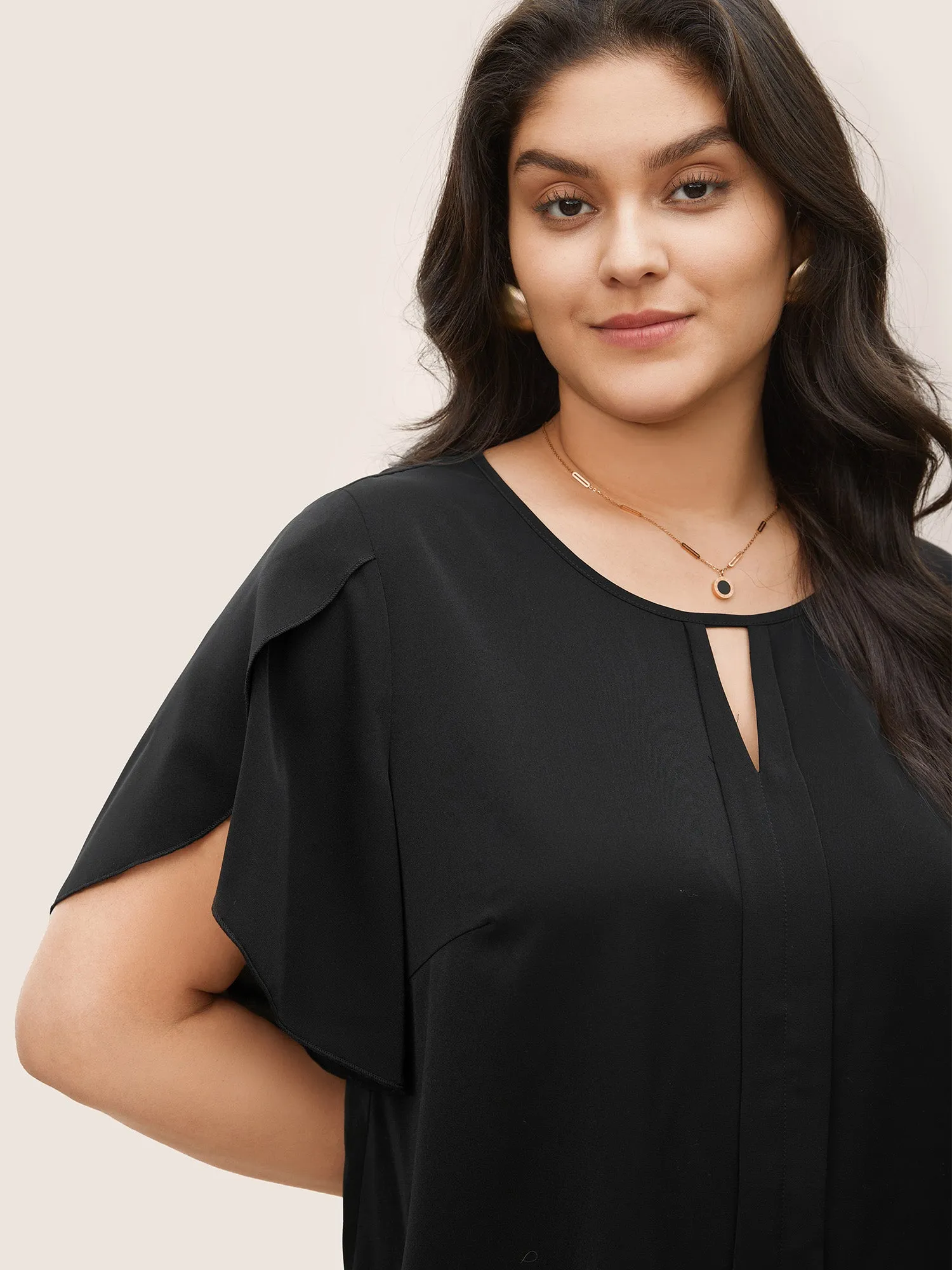 Solid Keyhole Petal Sleeve Pleated Blouse sold by Bloomchic product image thumbnail 3