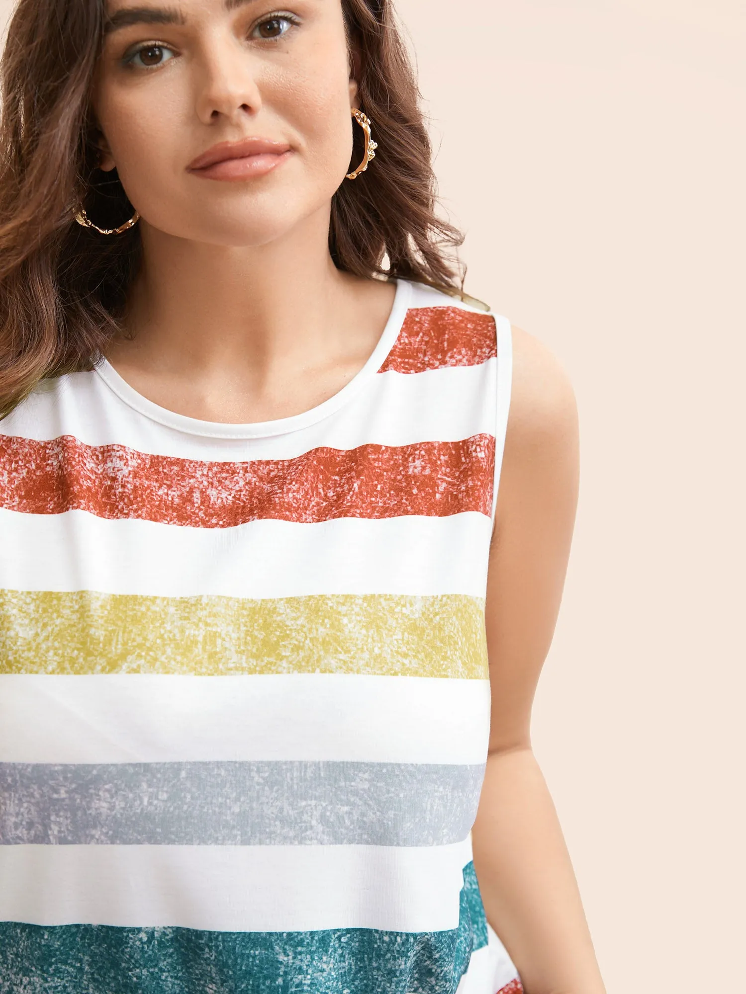 Striped Contrast Crew Neck Sleeveless Tank Top sold by Bloomchic product image thumbnail 3