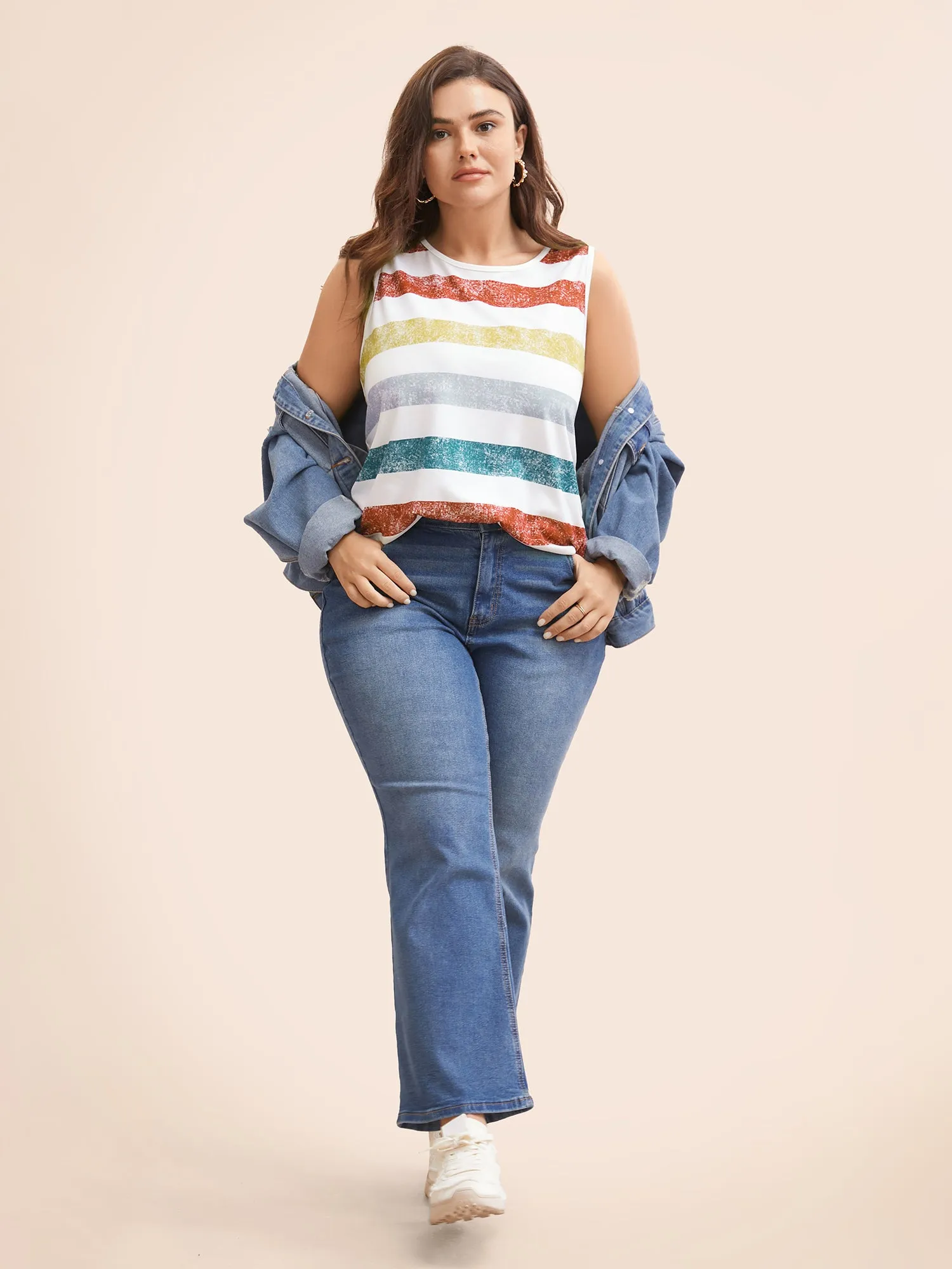 Striped Contrast Crew Neck Sleeveless Tank Top sold by Bloomchic product image thumbnail 2