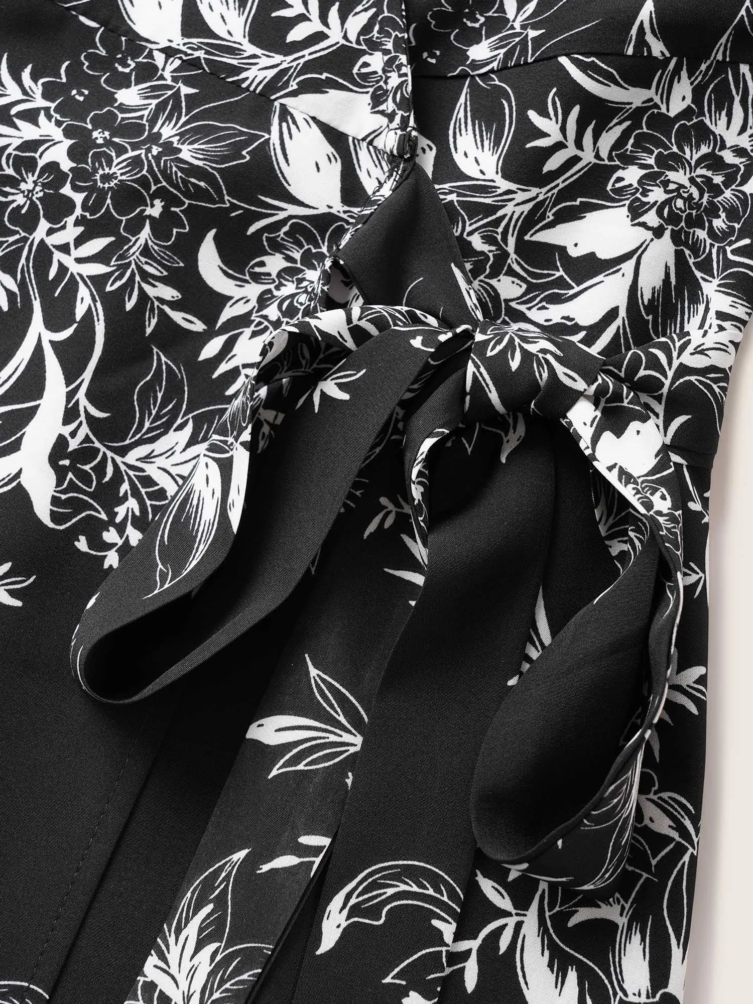 Silhouette Floral Print Ties Lapel Collar Dress sold by Bloomchic product image thumbnail 5