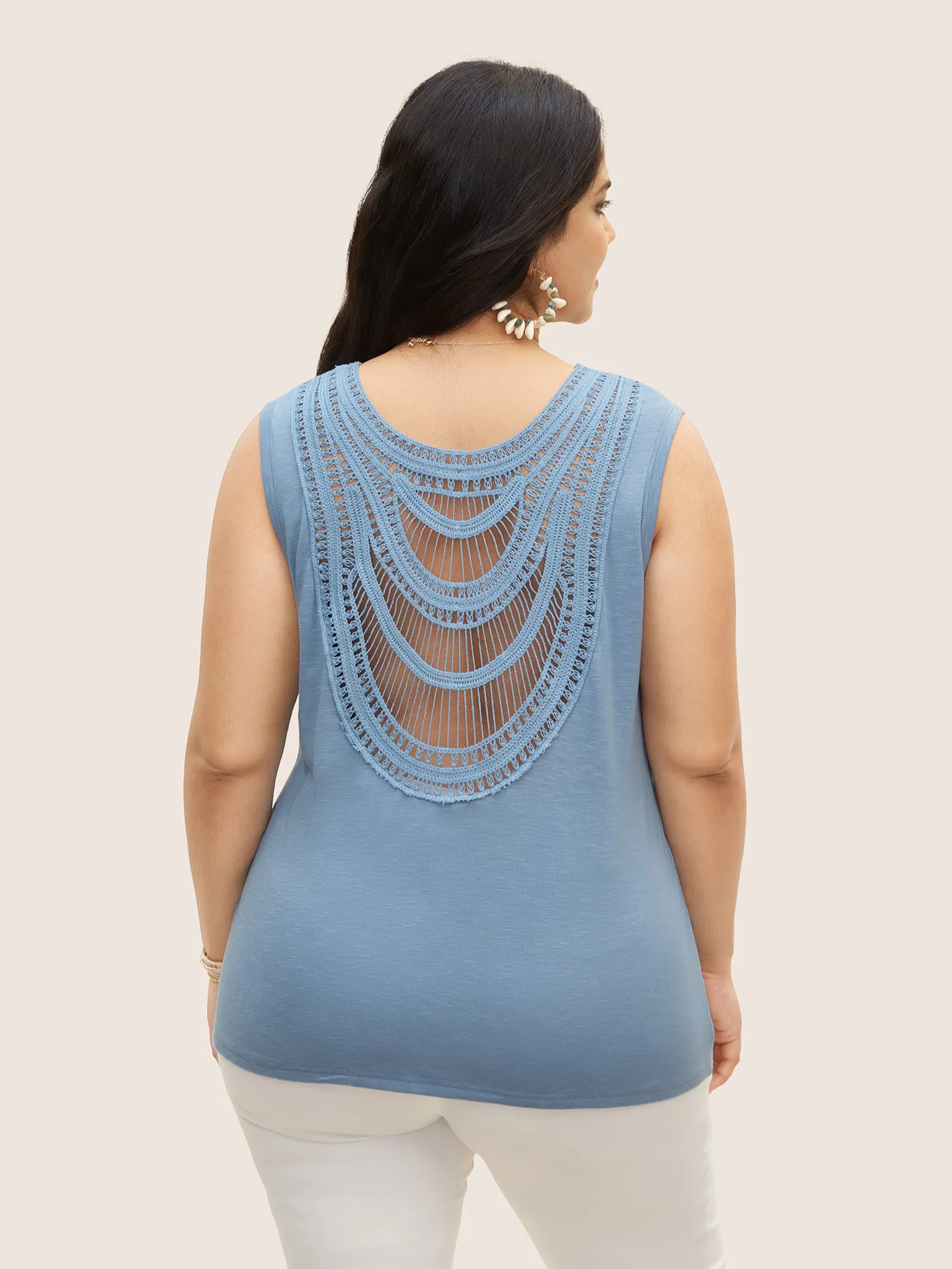 Notched Collar Plain Cut Out Tank Top sold by Bloomchic