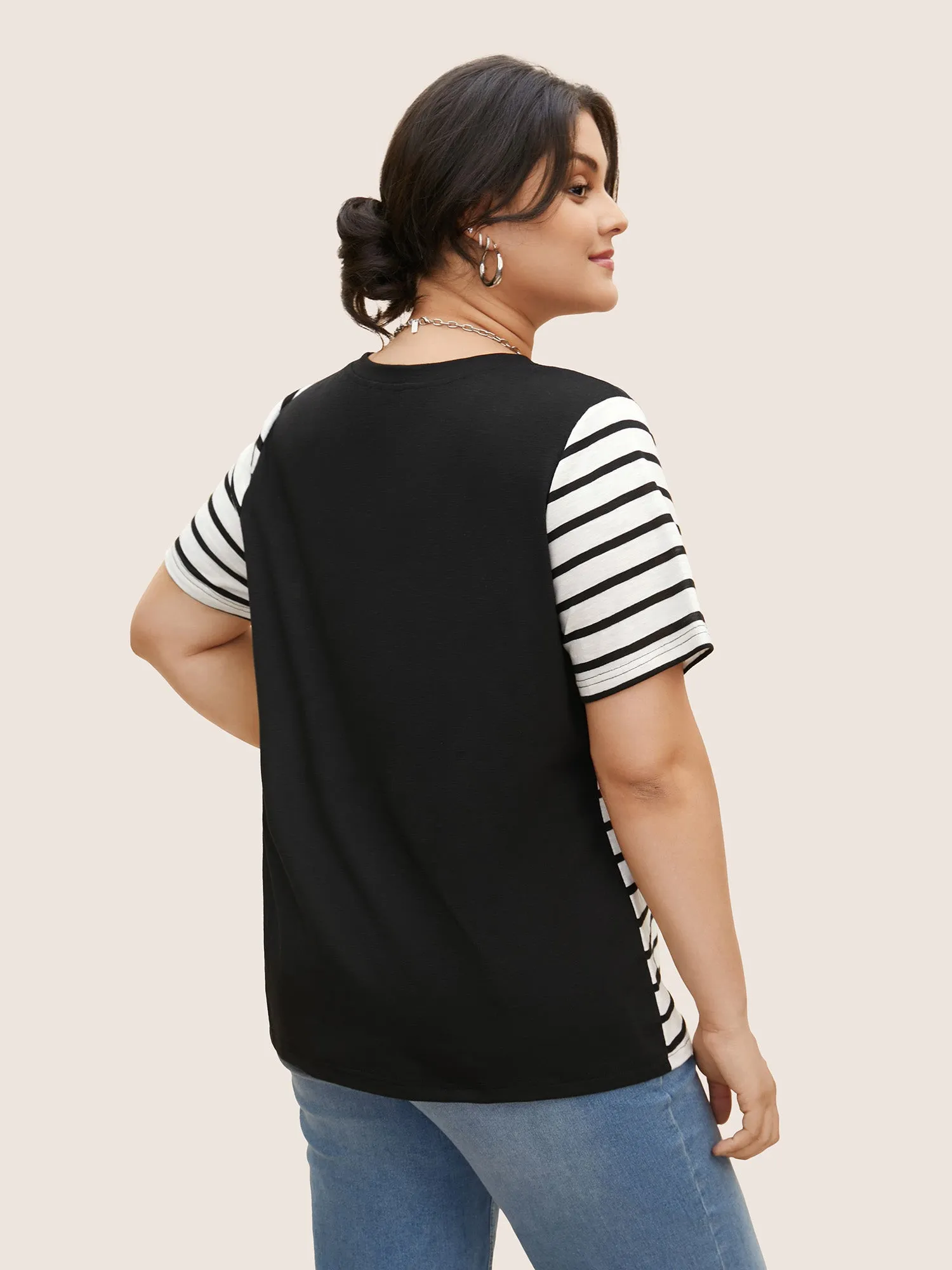 Round Neck Striped Patchwork Patched Pocket T-shirt sold by Bloomchic product image thumbnail 5