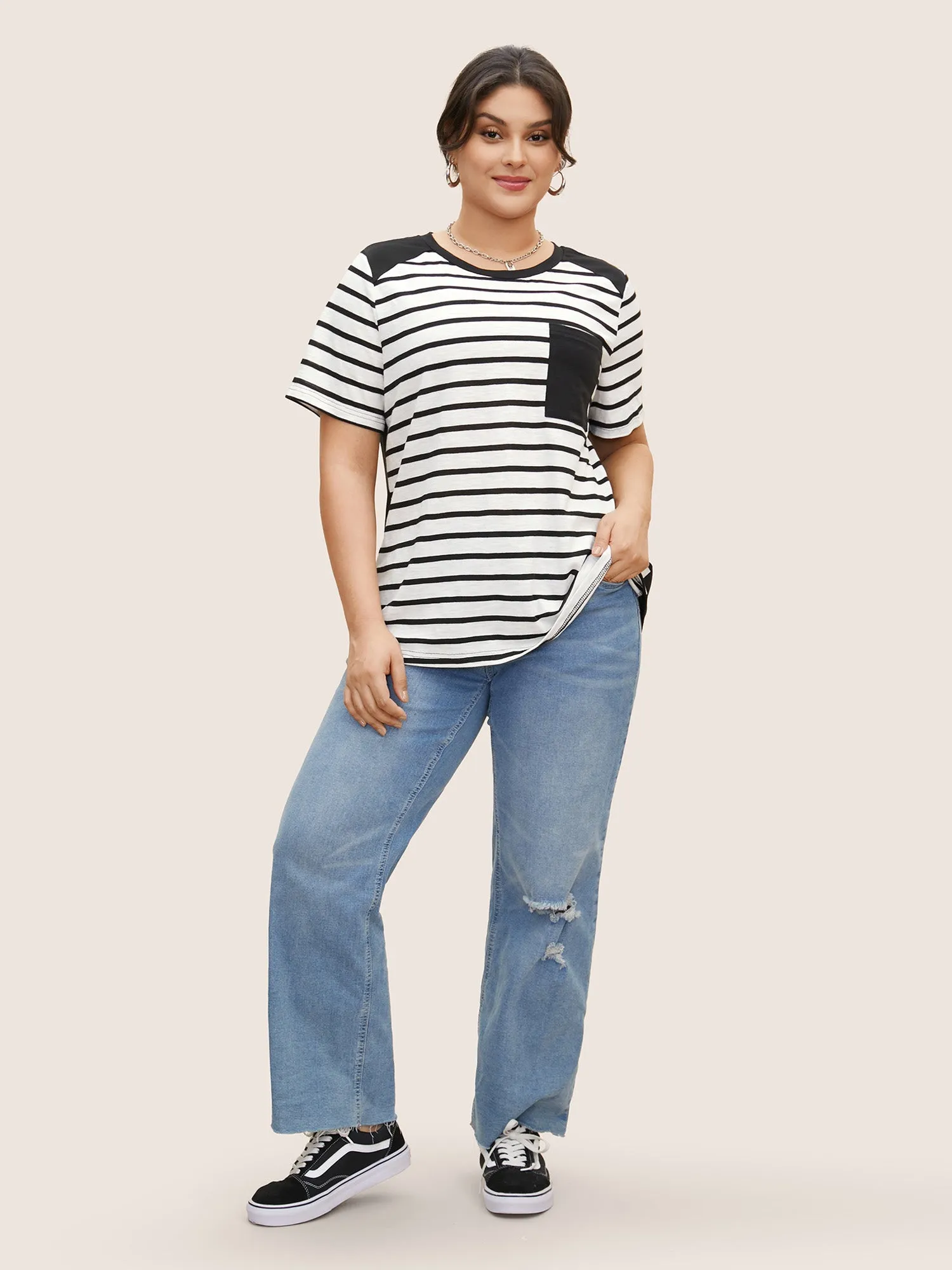 Round Neck Striped Patchwork Patched Pocket T-shirt sold by Bloomchic product image thumbnail 3