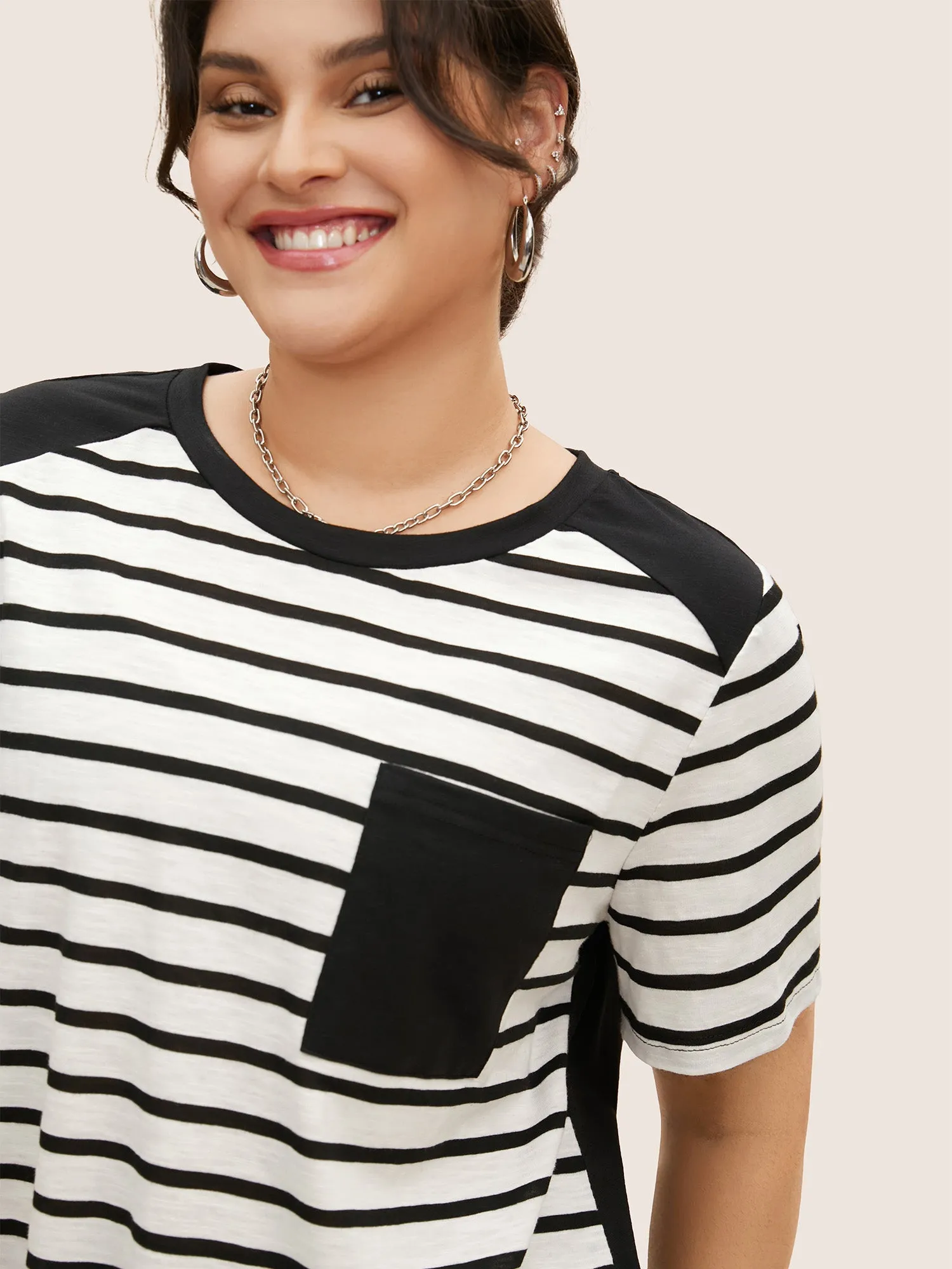 Round Neck Striped Patchwork Patched Pocket T-shirt sold by Bloomchic product image thumbnail 4