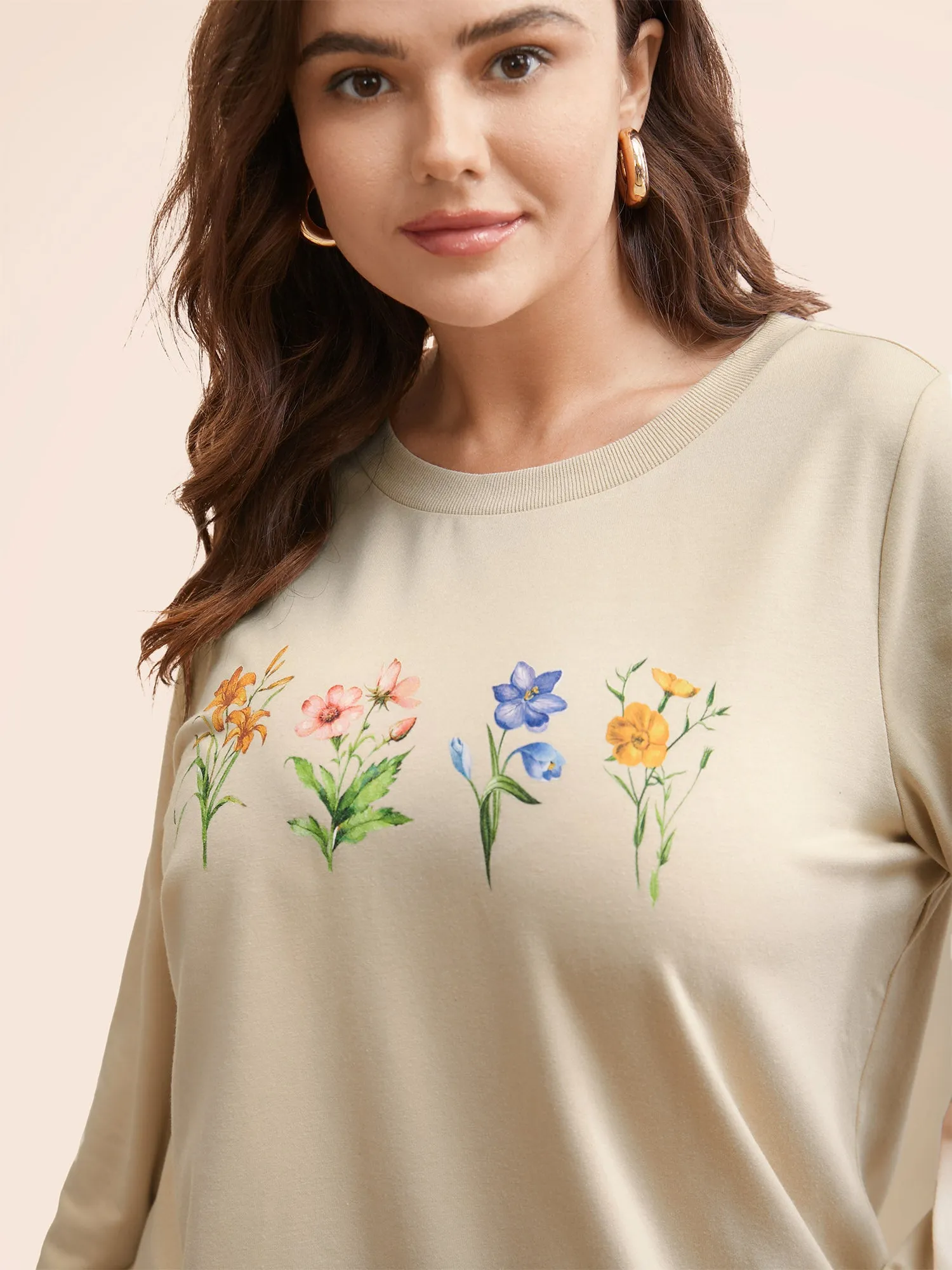 Round Neck Natural Flowers Sweatshirt sold by Bloomchic product image thumbnail 2