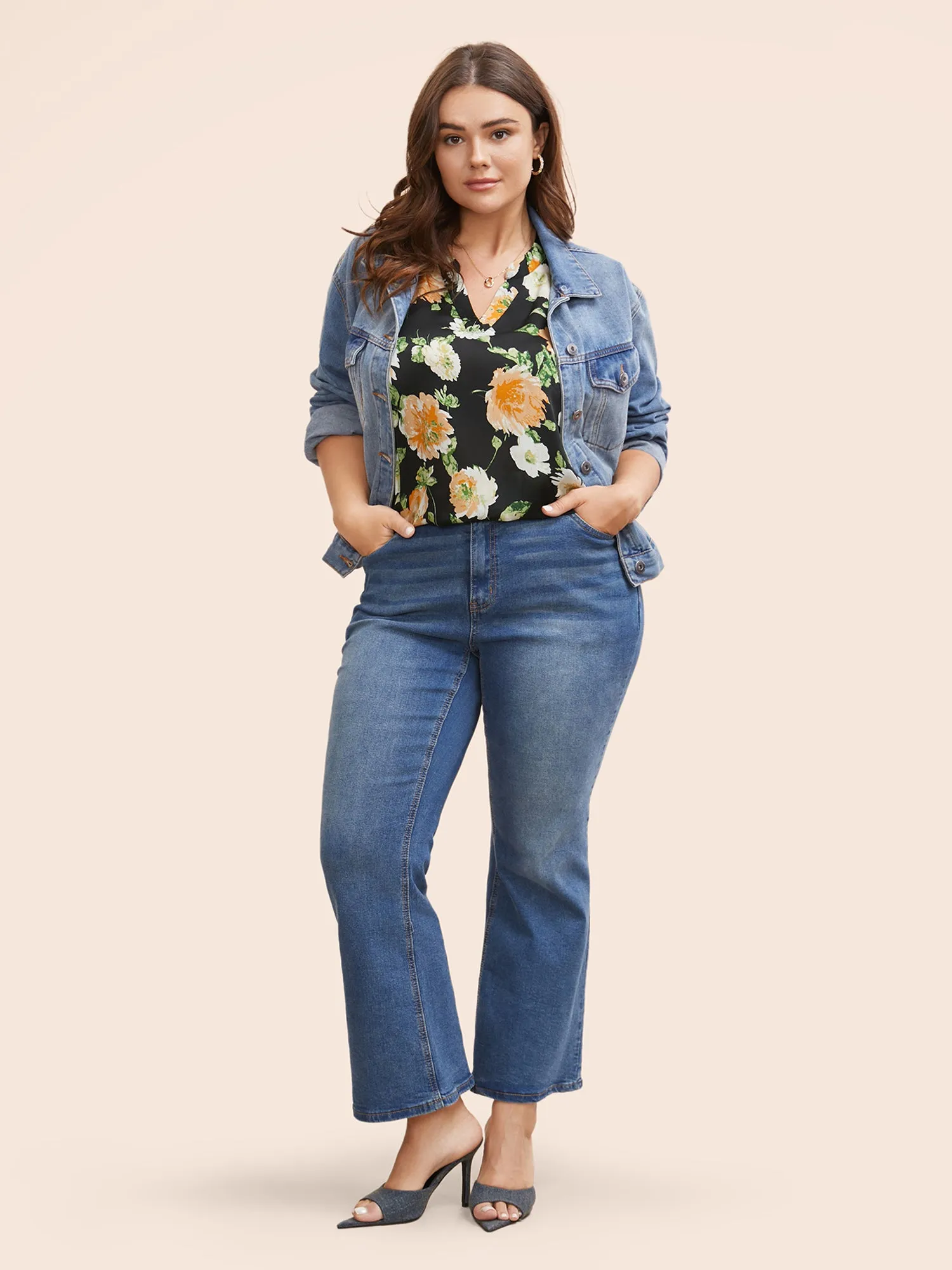 Floral Notched Curved Hem Tank Top sold by Bloomchic product image thumbnail 3