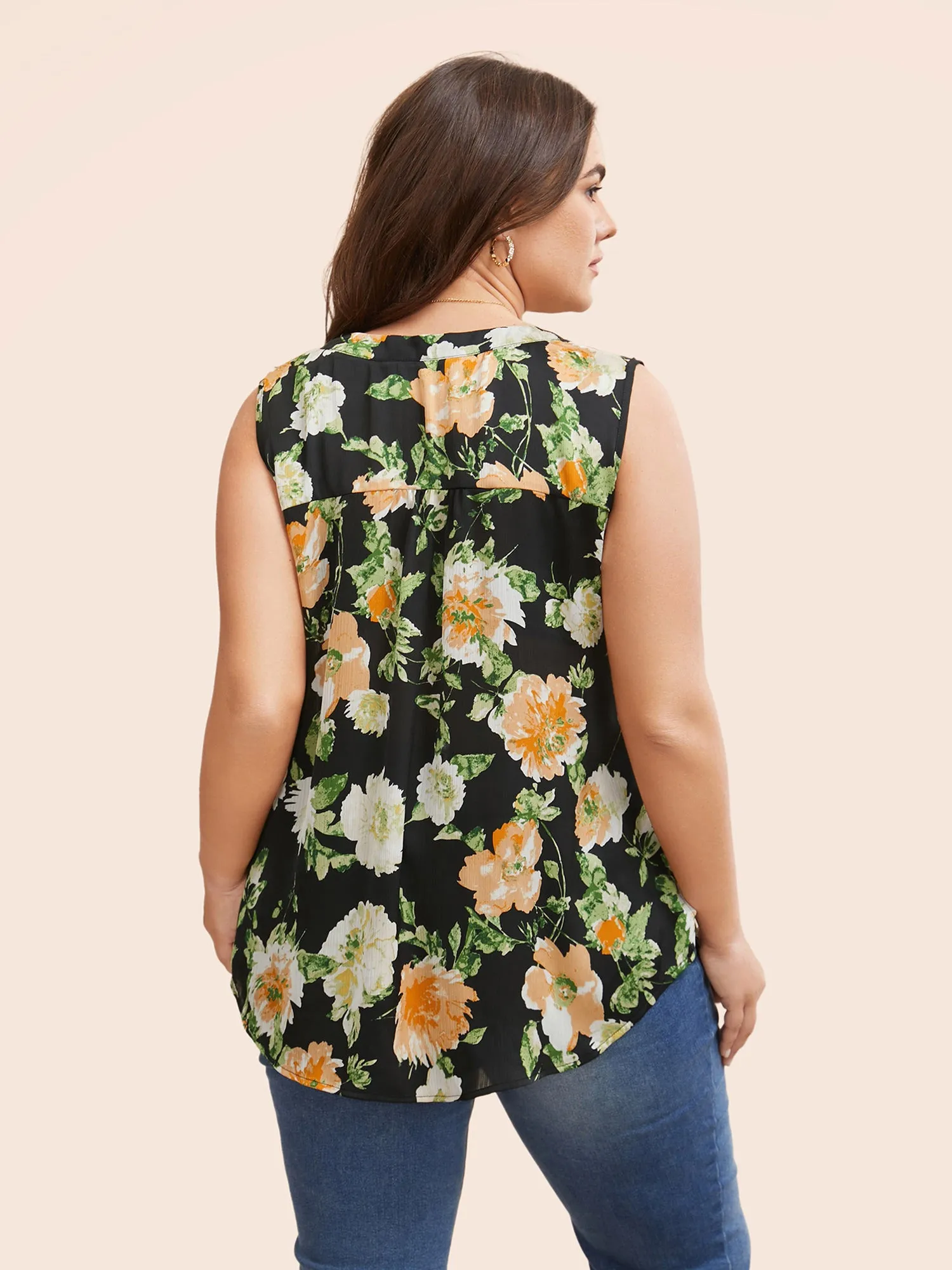 Floral Notched Curved Hem Tank Top sold by Bloomchic product image thumbnail 5