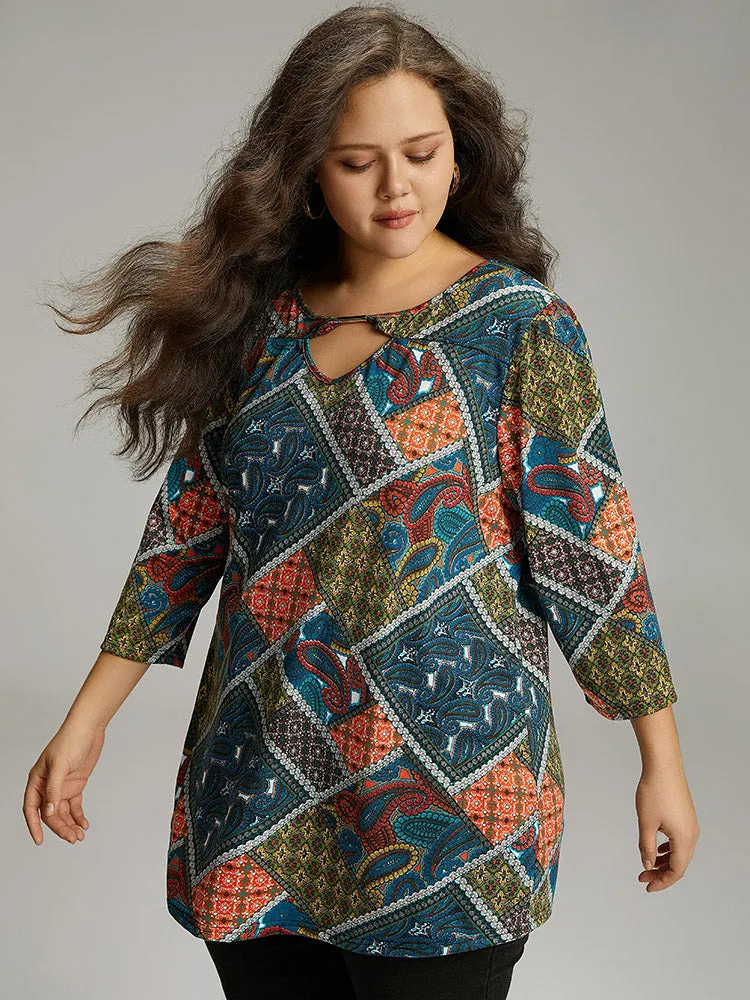 Paisley Colorblock Contrast Keyhole T-shirt sold by Bloomchic product image thumbnail 4