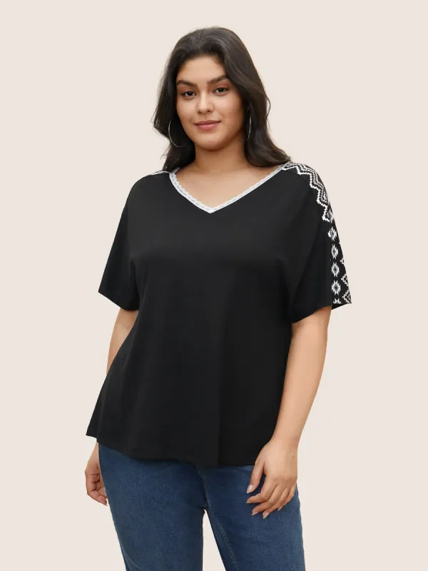 Geometric Print Batwing Sleeve T-shirt sold by Bloomchic