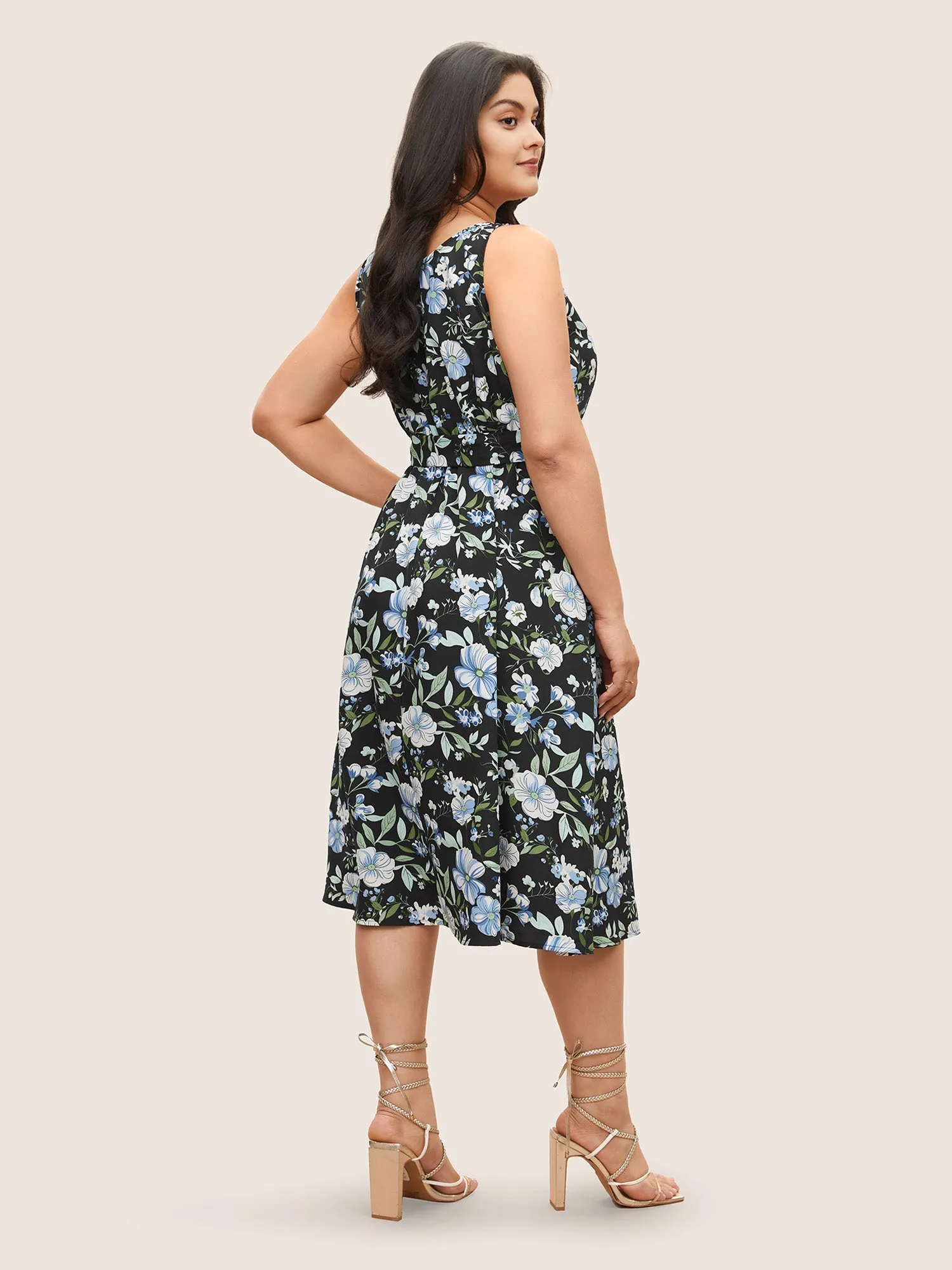 Floral Elastic Waist Sleeveless Pocket Belted Dress sold by Bloomchic product image thumbnail 4