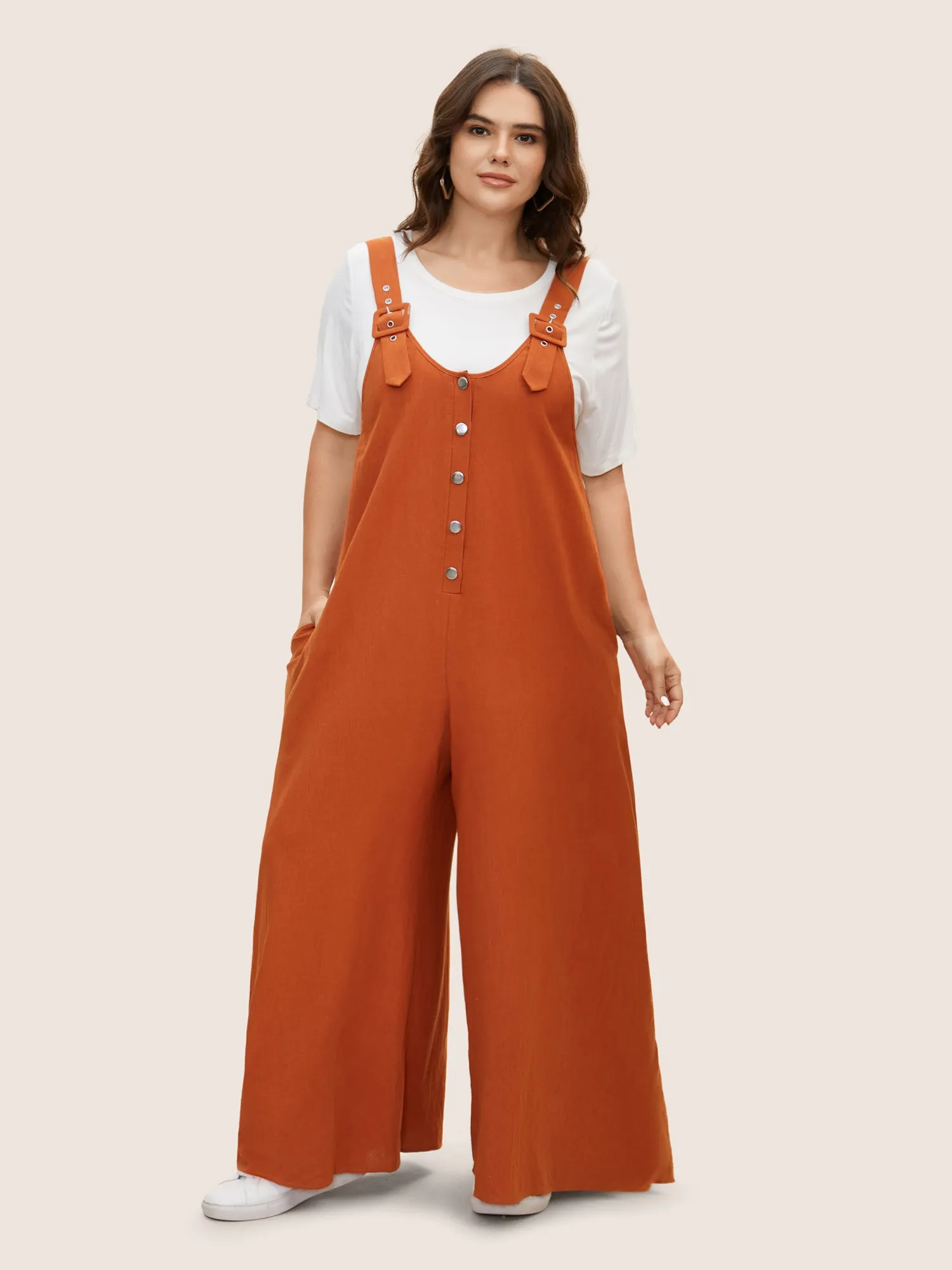 Solid U Neck Metal Detail Jumpsuit sold by Bloomchic