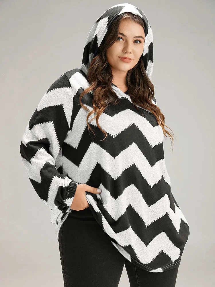 Geo Striped Hooded Elastic Cuffs T-shirt sold by Bloomchic product image thumbnail 5