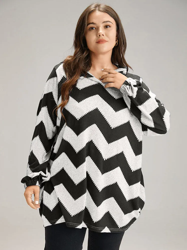 Geo Striped Hooded Elastic Cuffs T-shirt sold by Bloomchic product image thumbnail 2