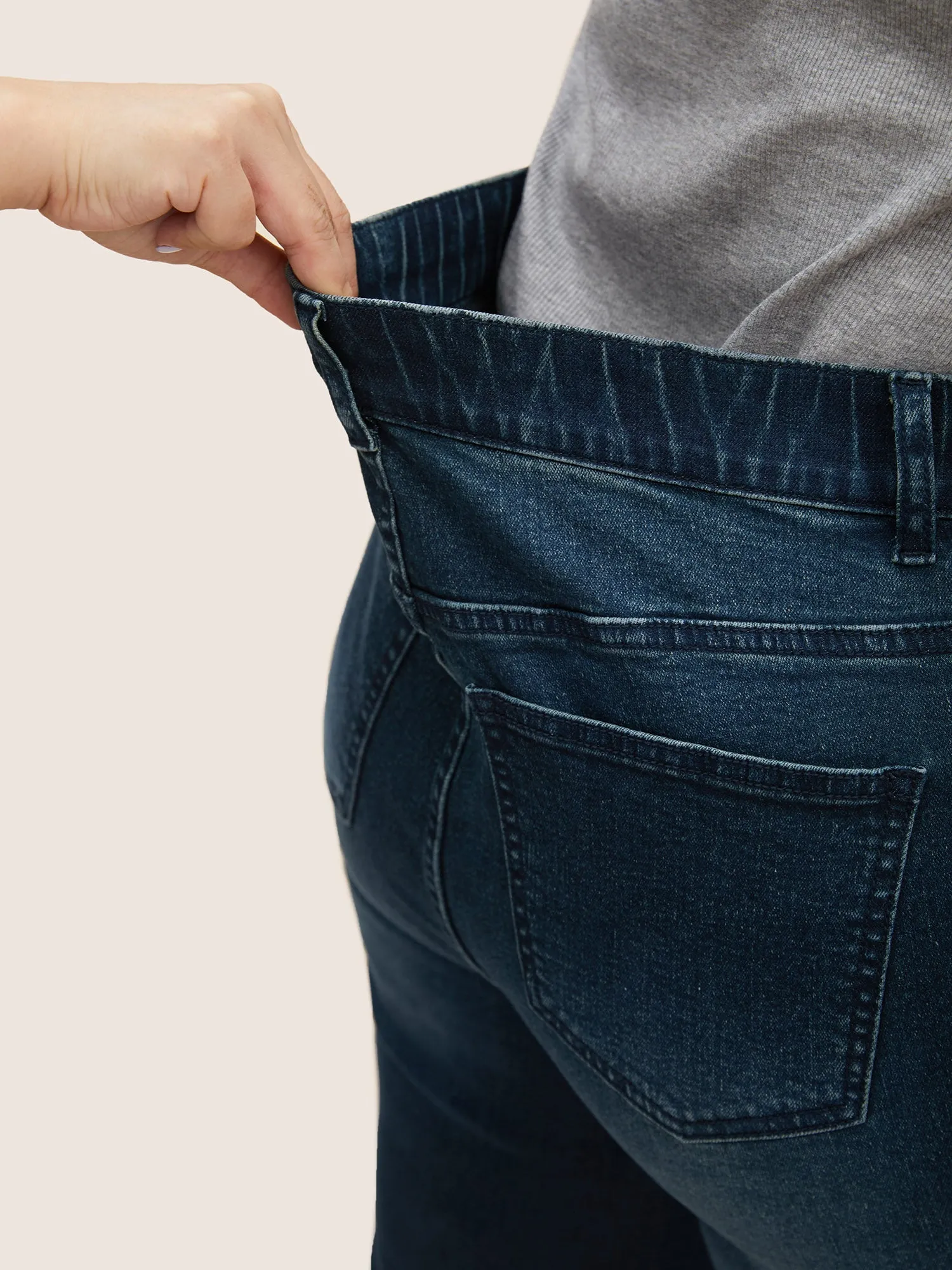 Vintage Dark Wash Slit Hem Cropped Jeans sold by Bloomchic product image thumbnail 5