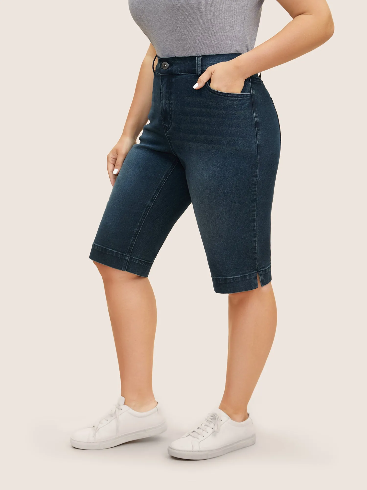 Vintage Dark Wash Slit Hem Cropped Jeans sold by Bloomchic