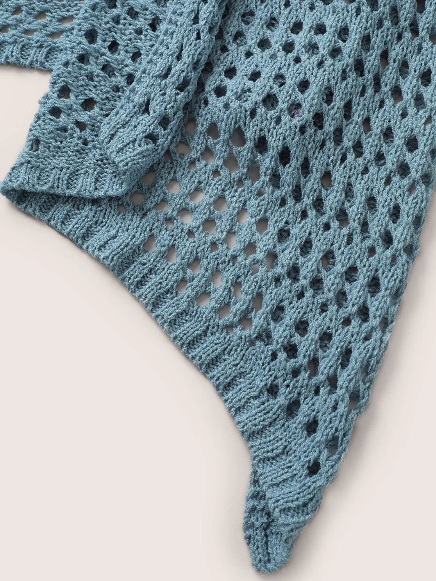 Plain Texture Cut Out Asymmetrical Hem Cardigan sold by Bloomchic product image thumbnail 4