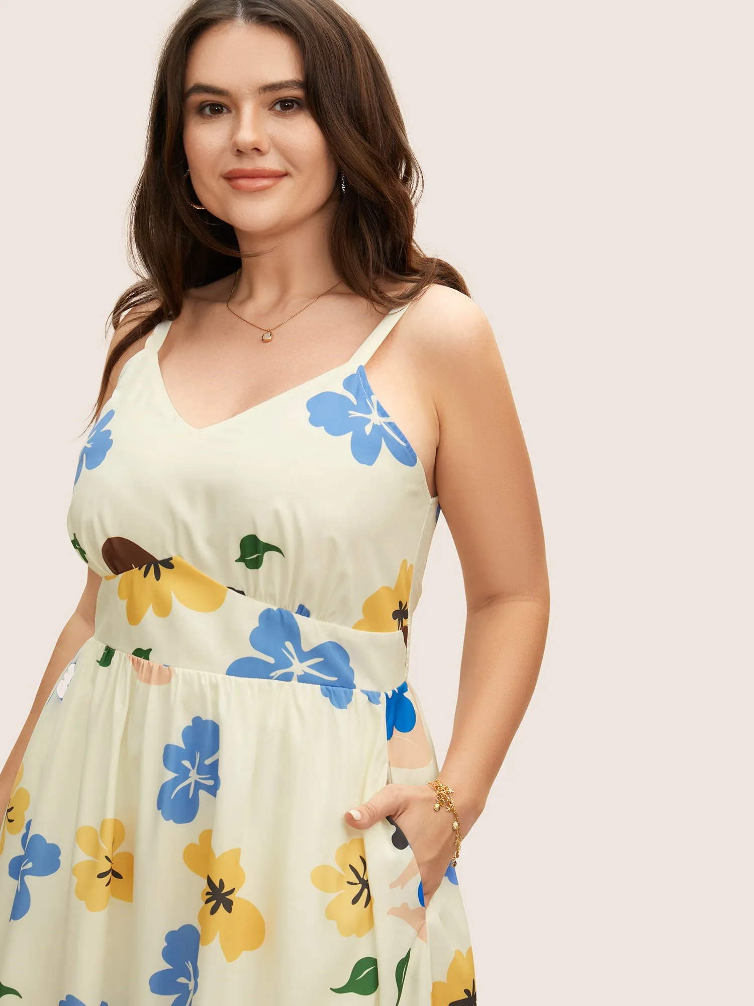Floral Print Sleeveless Shirred Midi Dress sold by Bloomchic product image thumbnail 2