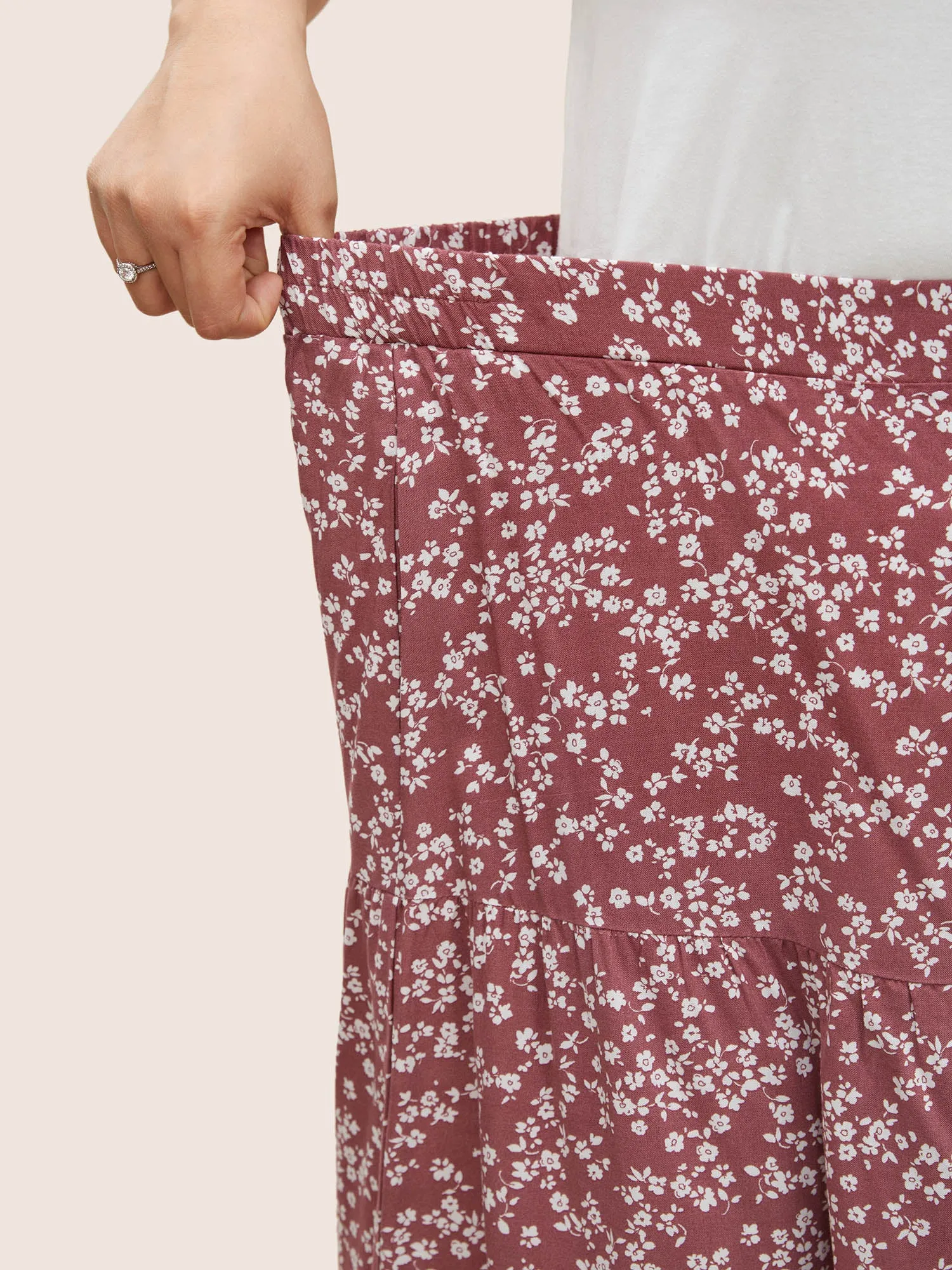 Ditsy Floral Elastic Waist Pocket Skirt sold by Bloomchic product image thumbnail 5