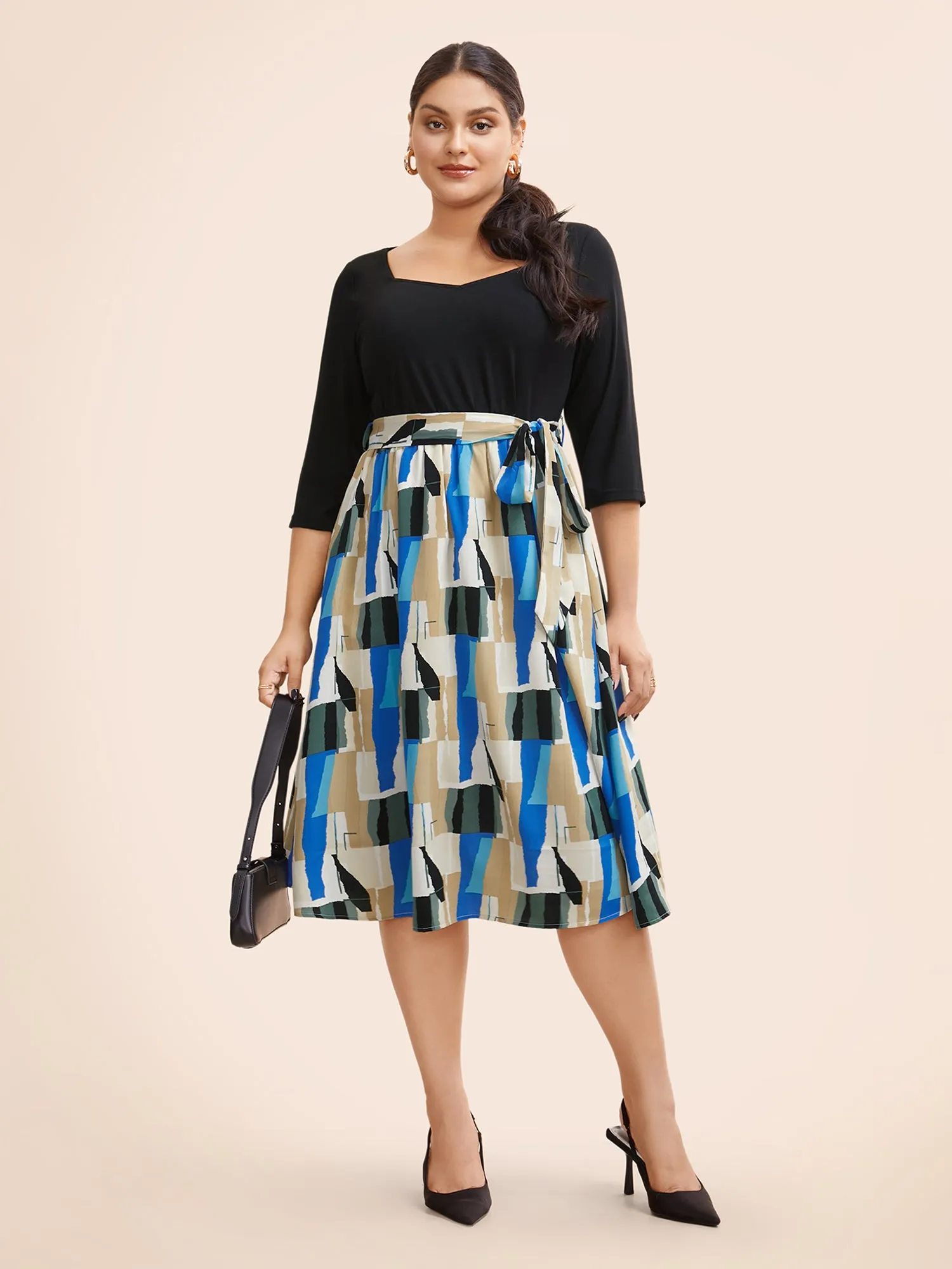 Heart Neckline Colorblock Contrast Patchwork Dress sold by Bloomchic product image thumbnail 2