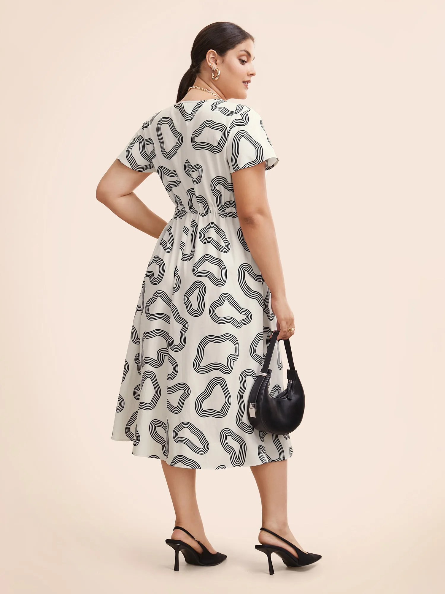 V Neck Geometric Drawstring Midi Dress sold by Bloomchic product image thumbnail 3