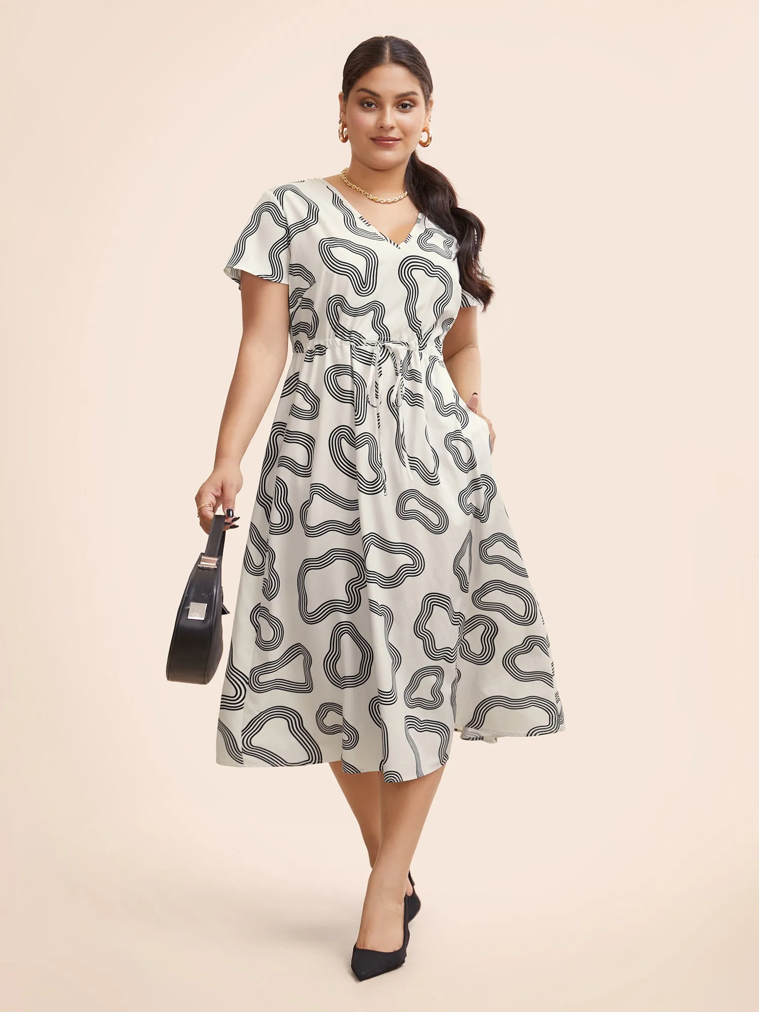 V Neck Geometric Drawstring Midi Dress sold by Bloomchic product image thumbnail 2