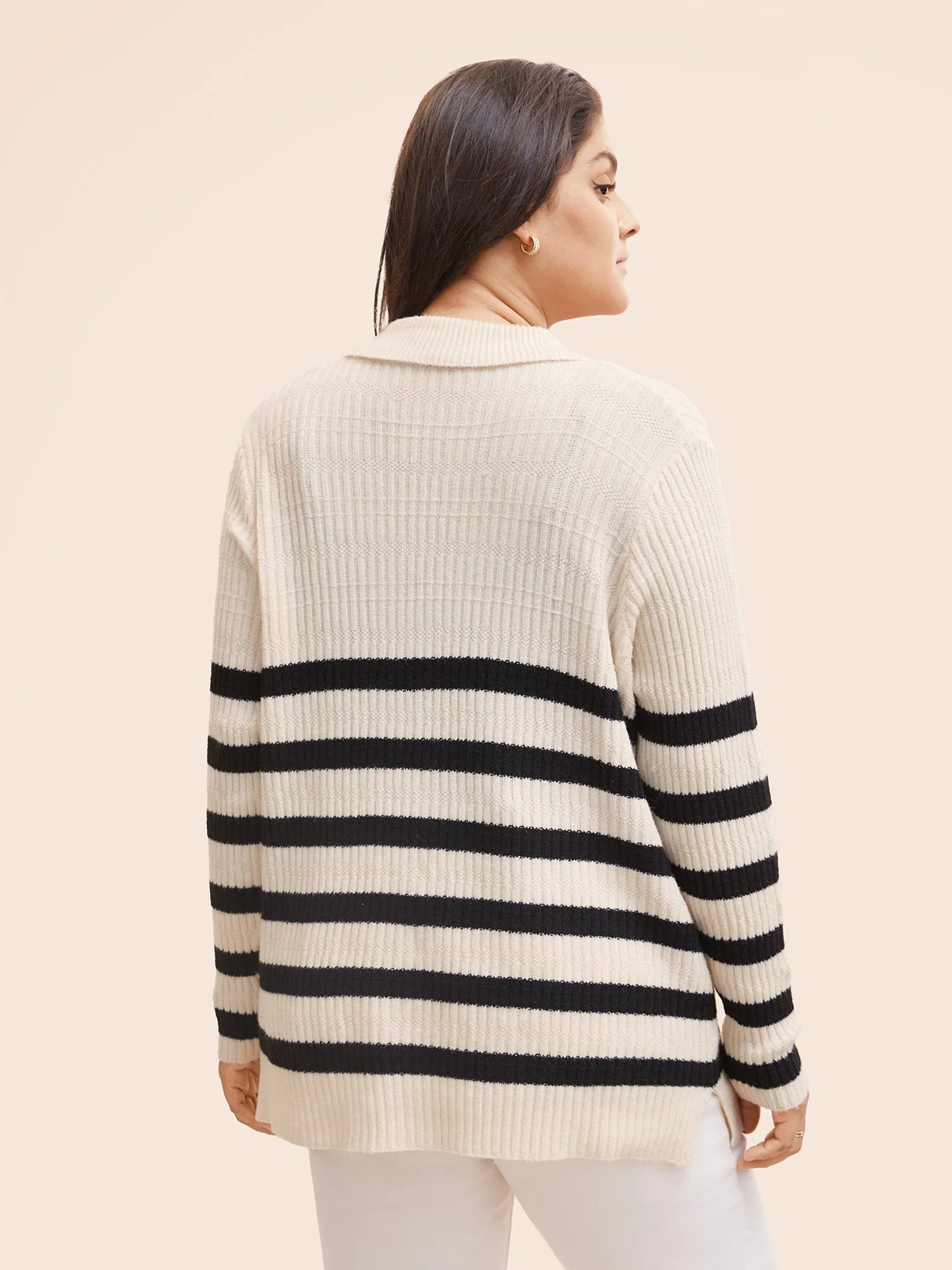 Texture Striped Patch Pocket Cardigan sold by Bloomchic product image thumbnail 2