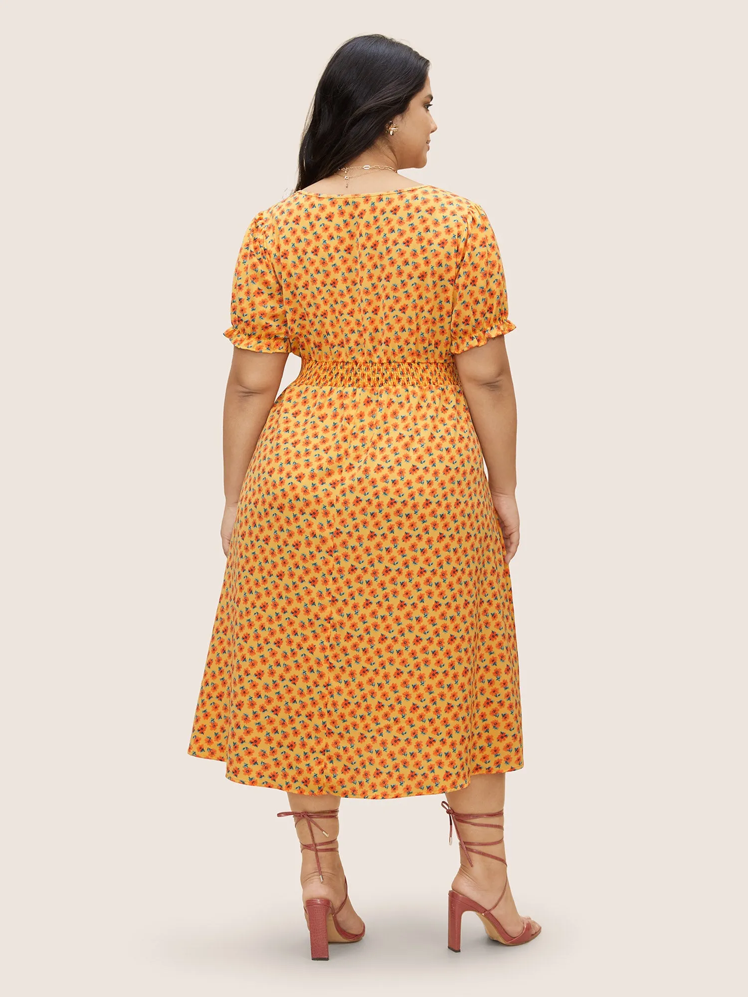 Ditsy Floral Shirred Lantern Sleeve Dress sold by Bloomchic product image thumbnail 4