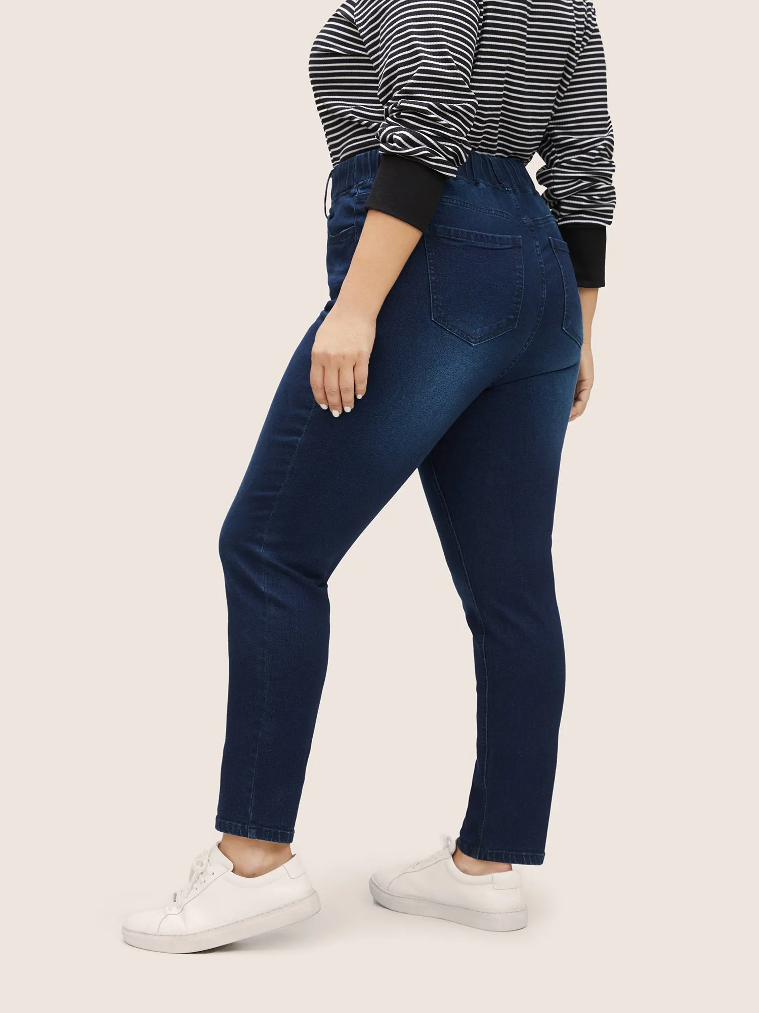 Elastic Waist Drawstring Pocket Dark Wash Jeans sold by Bloomchic product image thumbnail 3