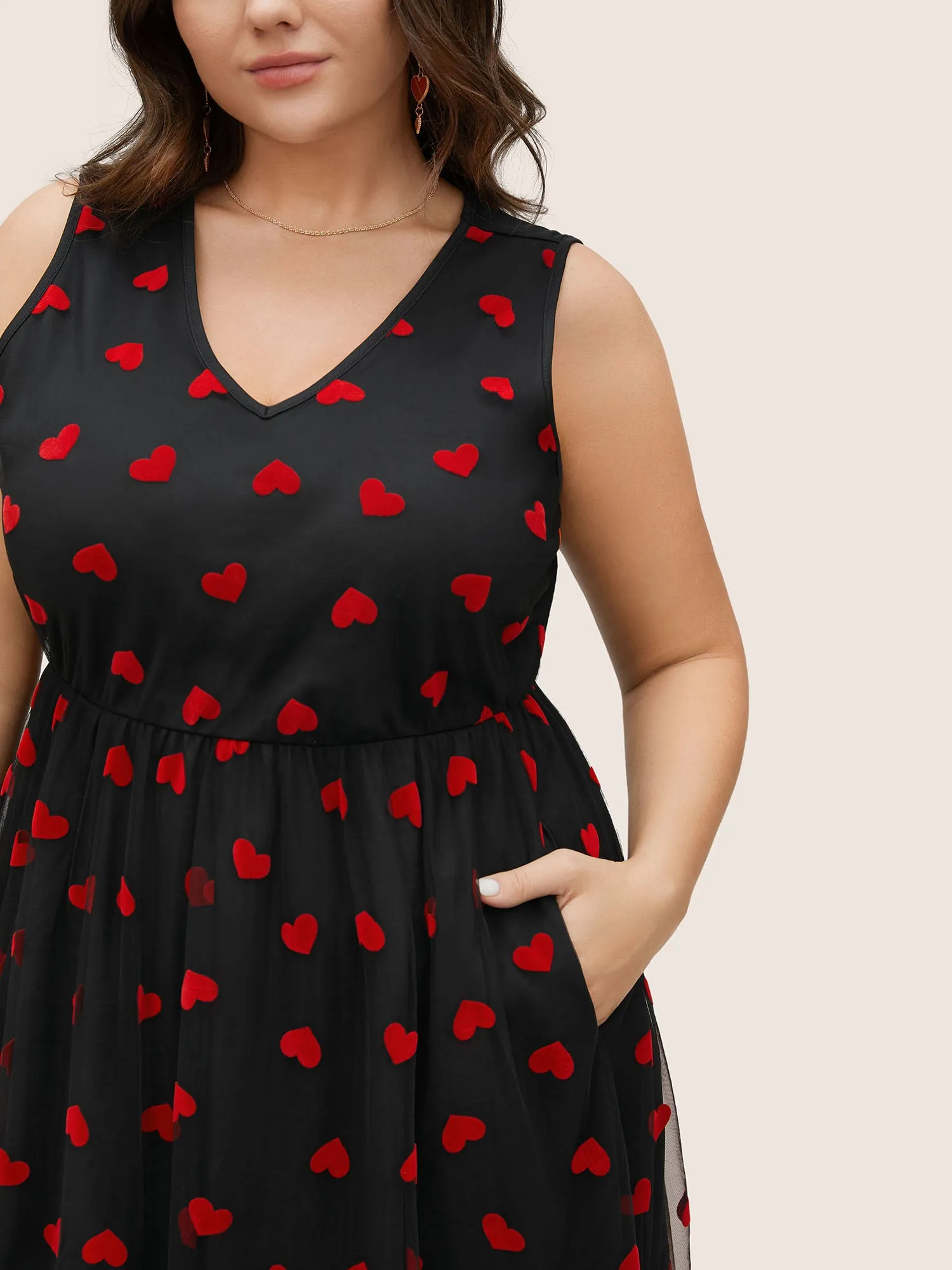 Mesh Heart Graphic Pocket Tank Dress sold by Bloomchic product image thumbnail 4
