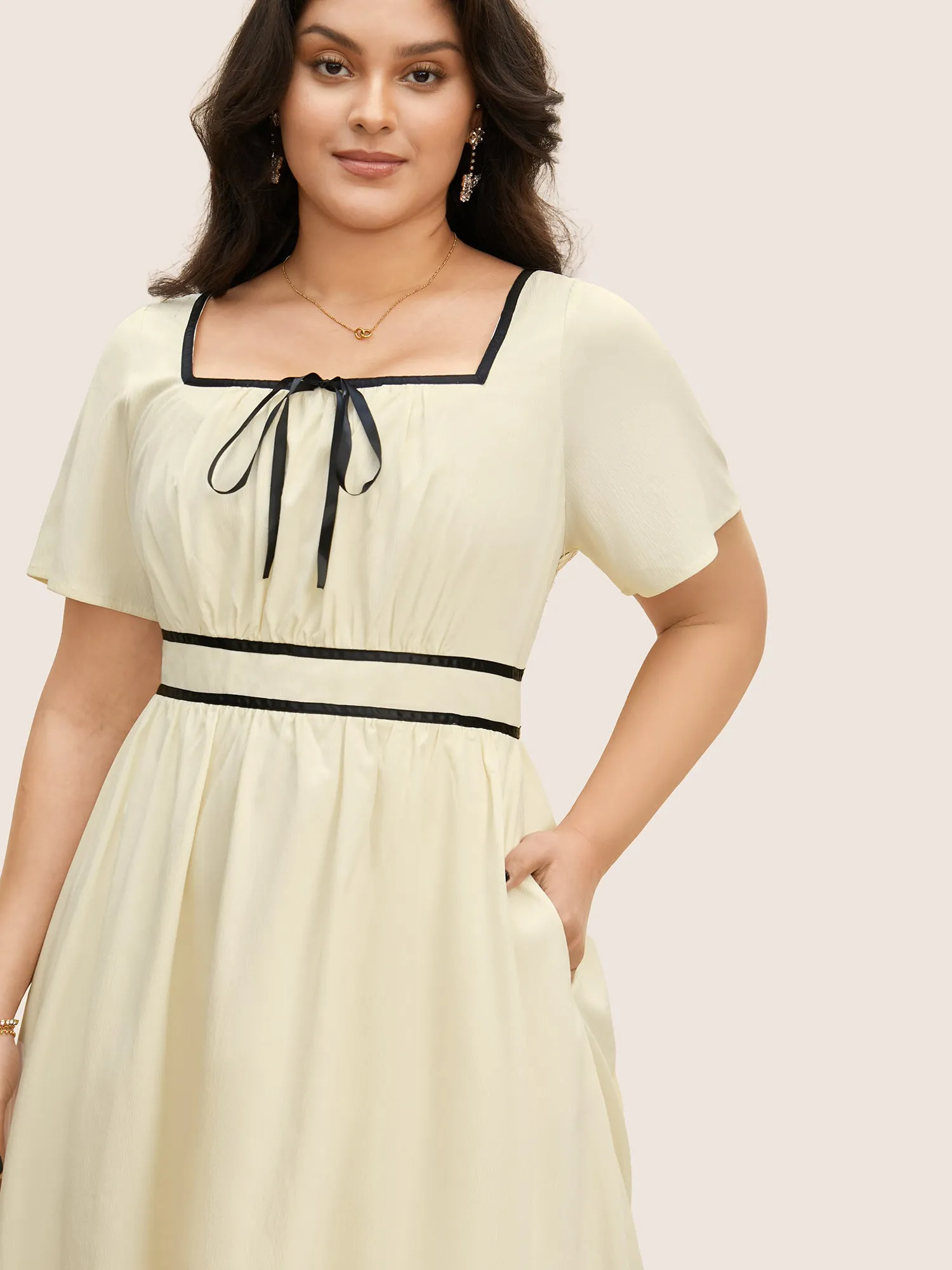 Contrast Trim Tie Knot Elastic Waist Dress sold by Bloomchic product image thumbnail 2