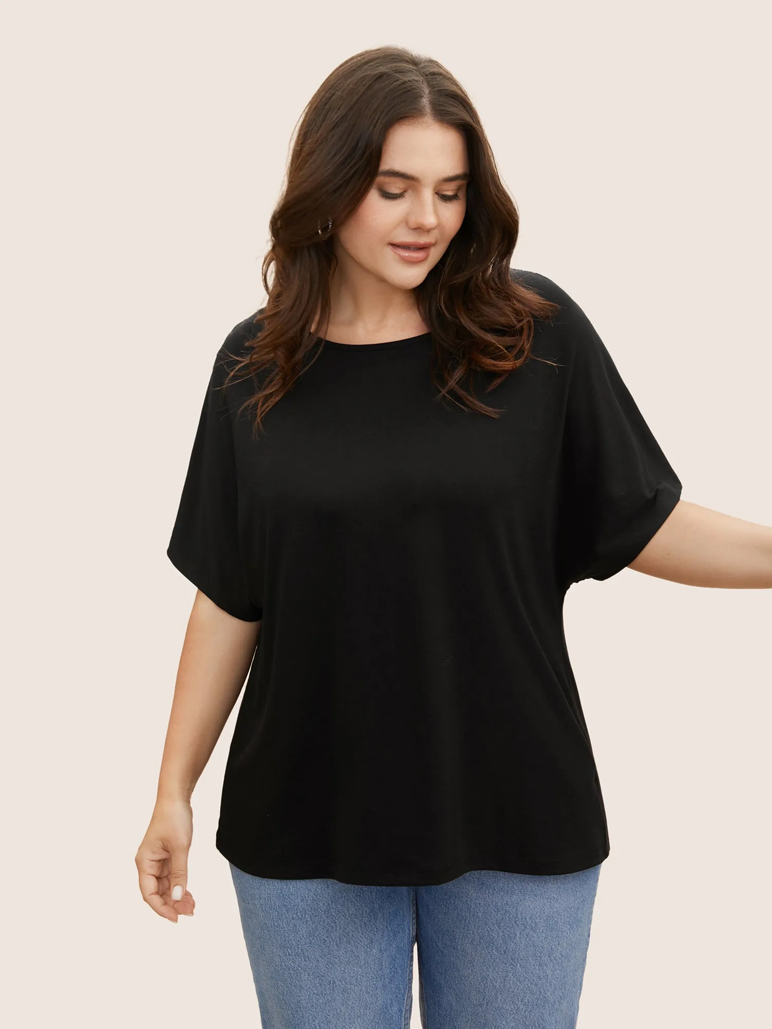 Solid Crew Neck Cut Out Patchwork T-shirt sold by Bloomchic product image thumbnail 2