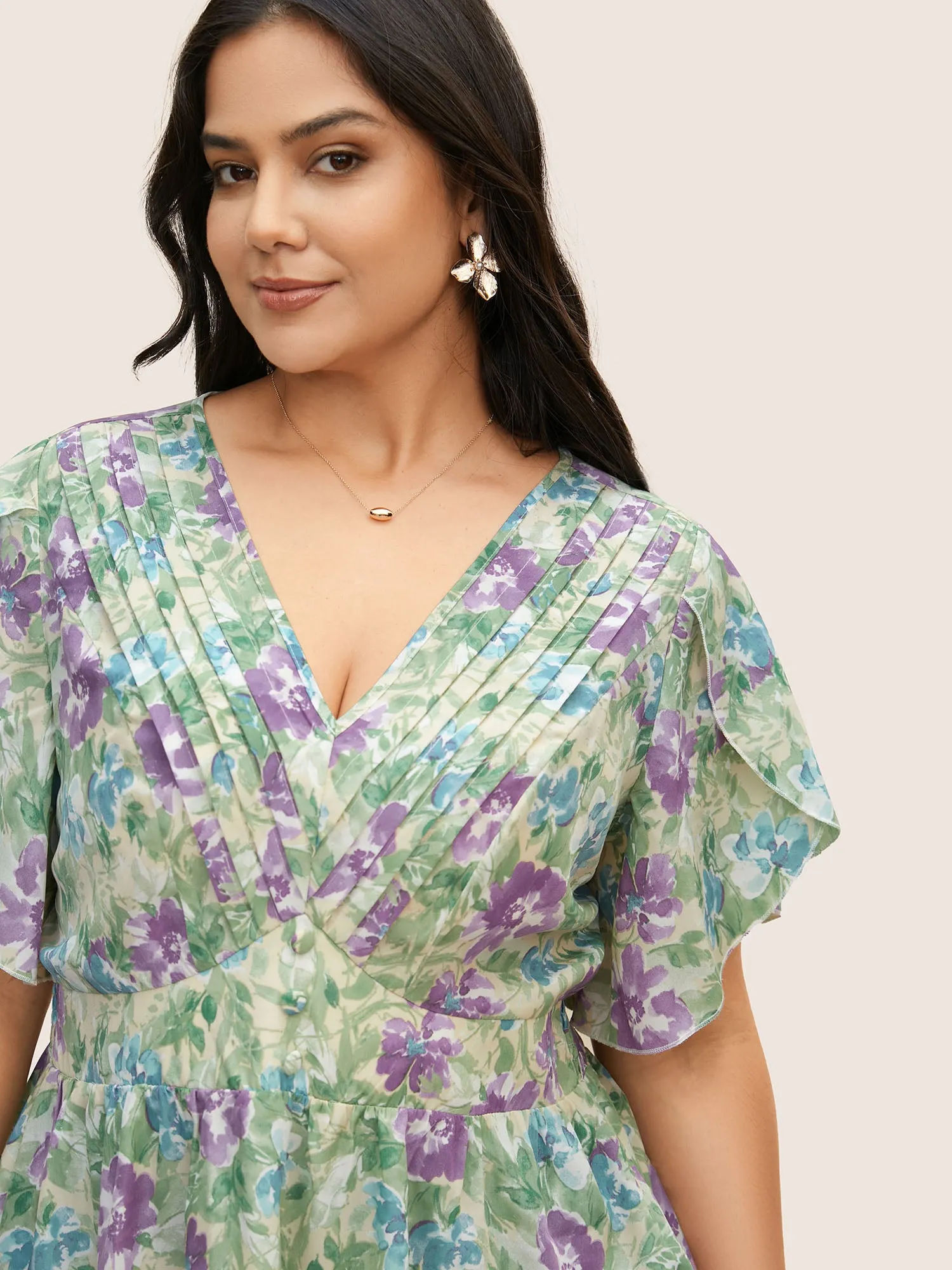 V Neck Floral Petal Sleeve Pleated Blouse sold by Bloomchic product image thumbnail 3
