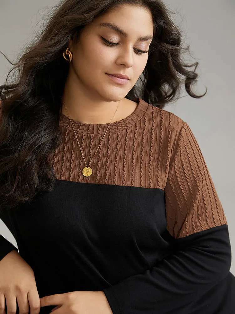 Textured Patchwork Contrast Crew Neck Knit T-shirt sold by Bloomchic product image thumbnail 4