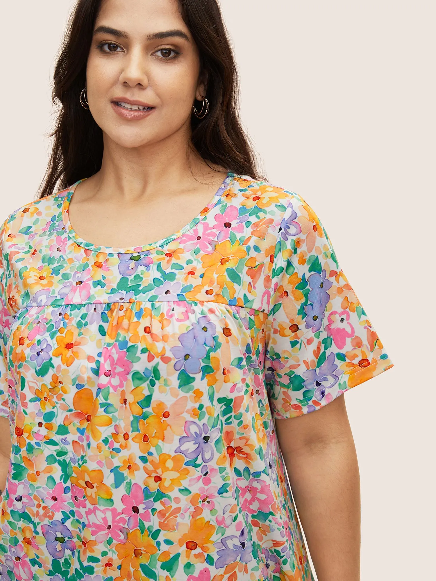 Crew Neck Colored Floral Gathered T-shirt sold by Bloomchic product image thumbnail 4