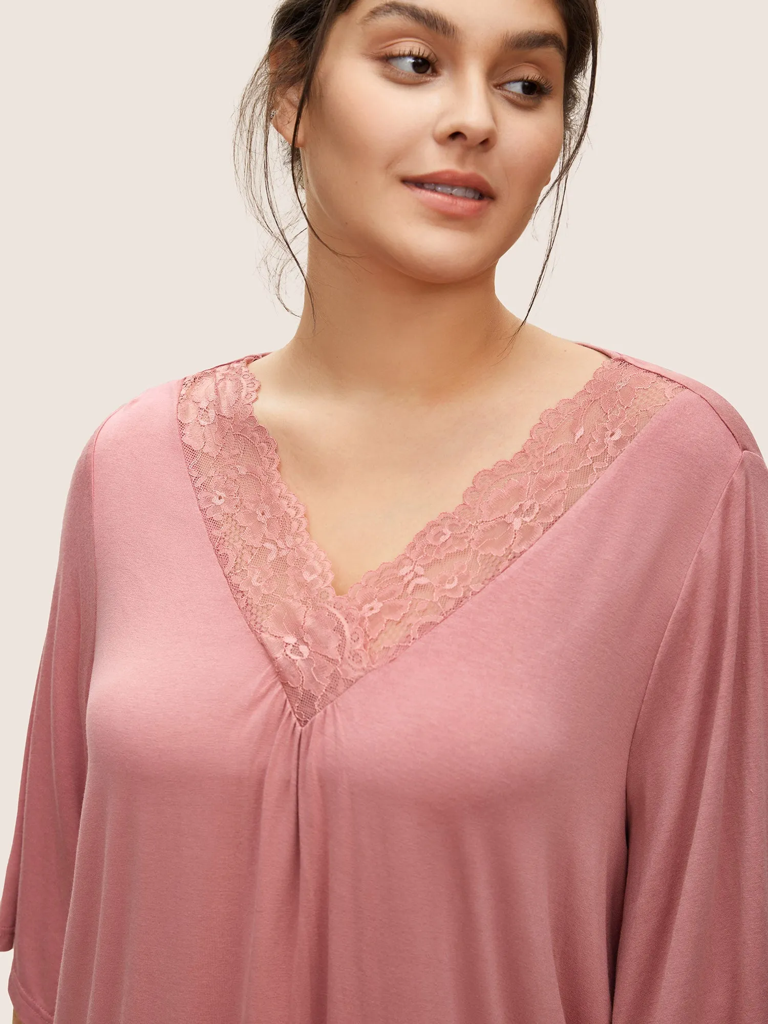 Lace Panel Bell Sleeve Arc Hem Sleep Dress sold by Bloomchic product image thumbnail 4