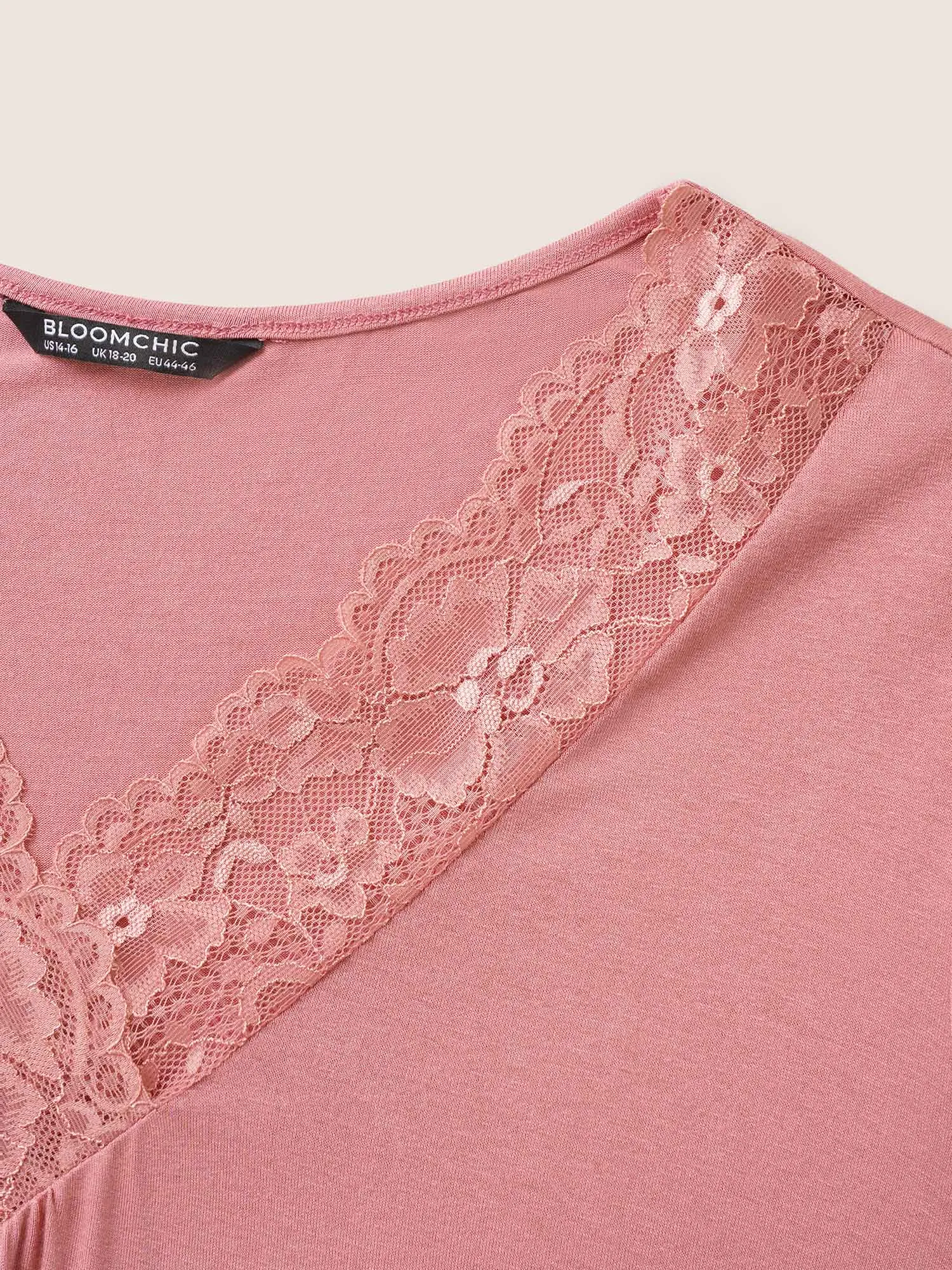 Lace Panel Bell Sleeve Arc Hem Sleep Dress sold by Bloomchic product image thumbnail 5