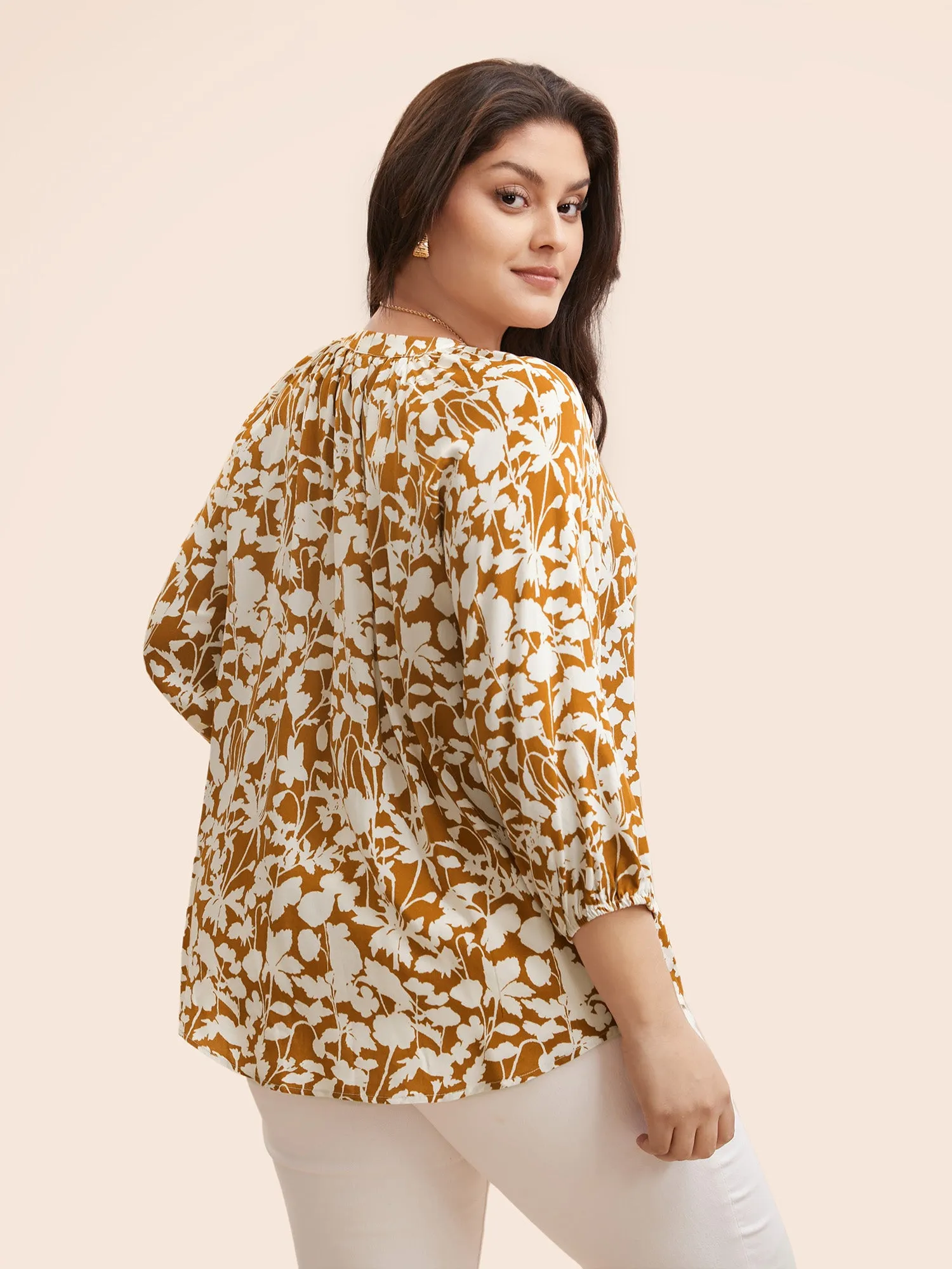 Notched Silhouette Floral Print Lantern Sleeve Blouse sold by Bloomchic product image thumbnail 5