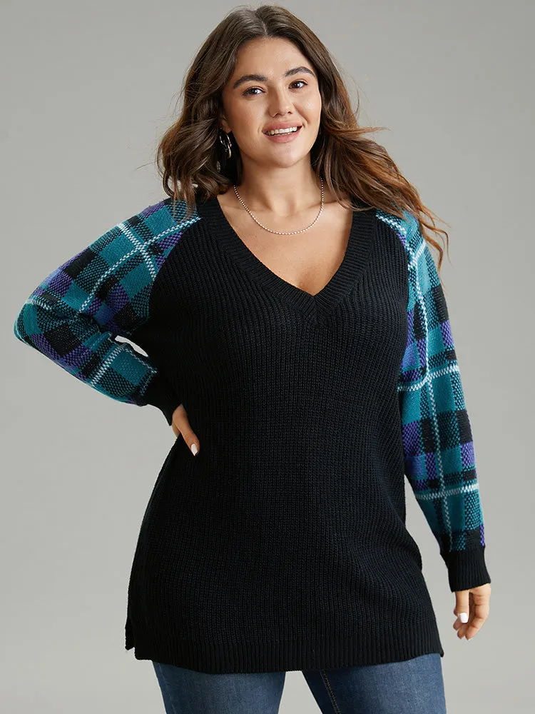 Plaid Patchwork Split Side Raglan Sleeve Pullover sold by Bloomchic product image thumbnail 3