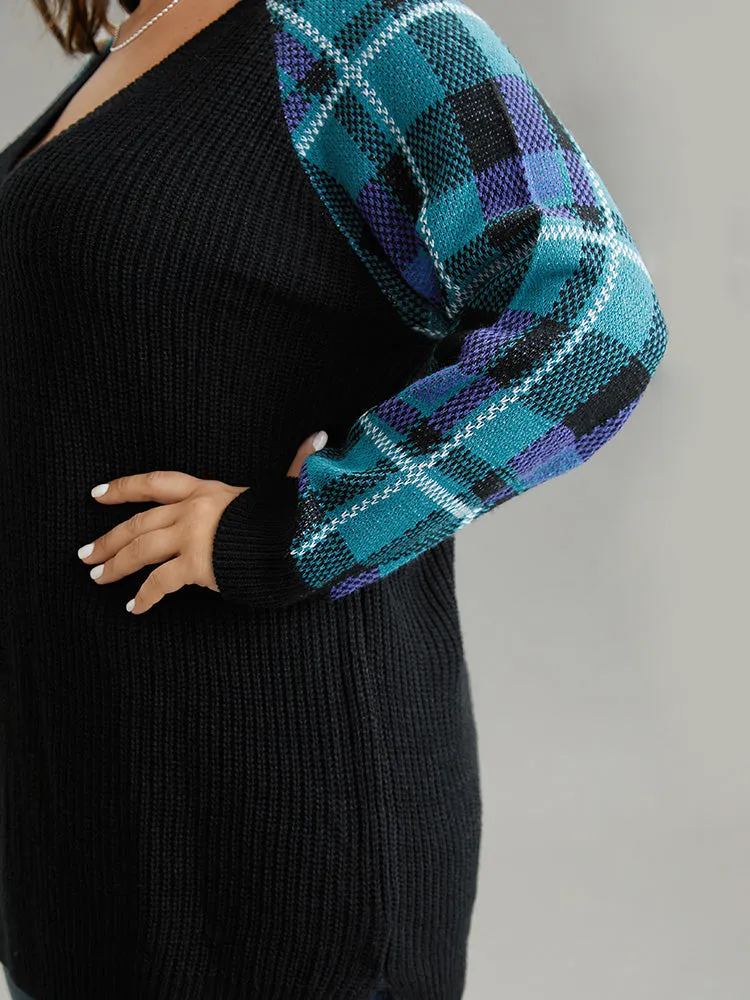 Plaid Patchwork Split Side Raglan Sleeve Pullover sold by Bloomchic product image thumbnail 5