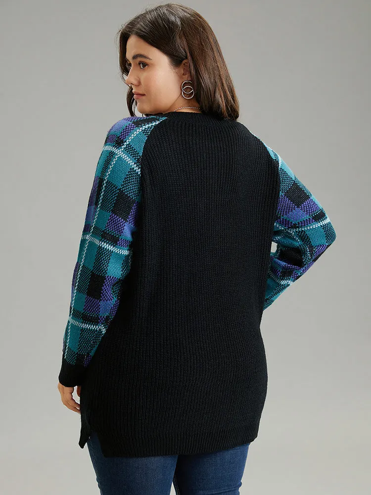 Plaid Patchwork Split Side Raglan Sleeve Pullover sold by Bloomchic product image thumbnail 2