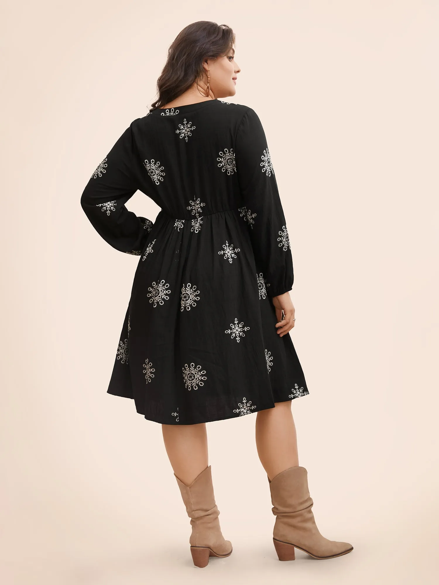 Floral Print Waist Tie Midi Dress sold by Bloomchic product image thumbnail 4