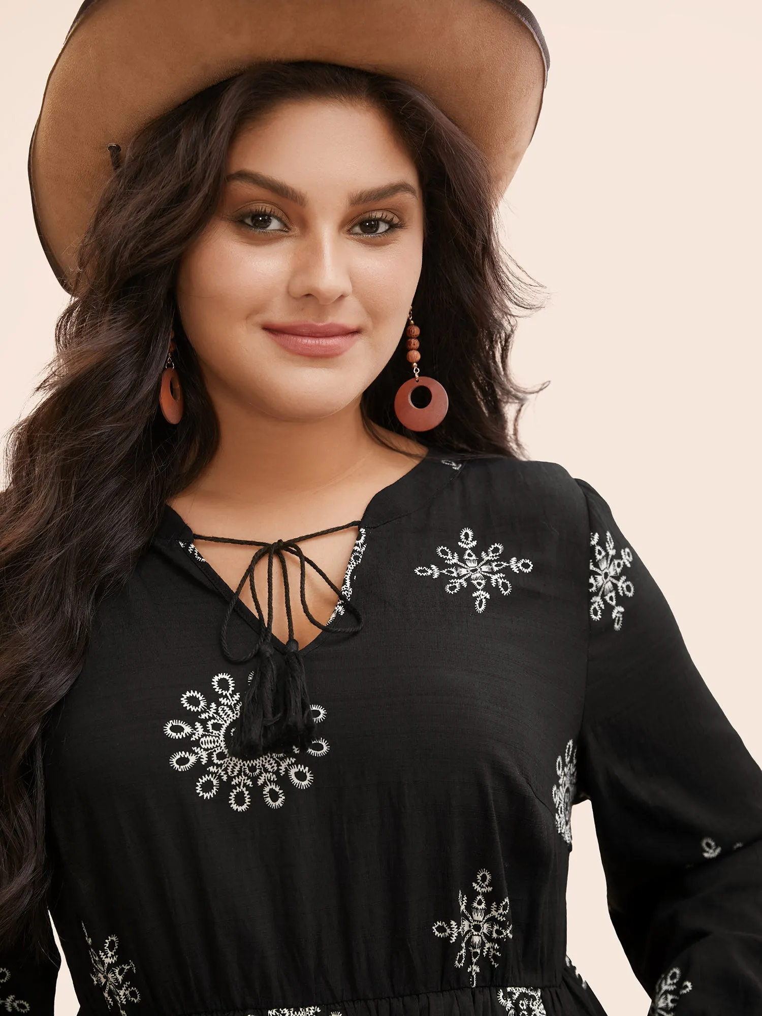 Floral Print Waist Tie Midi Dress sold by Bloomchic product image thumbnail 3