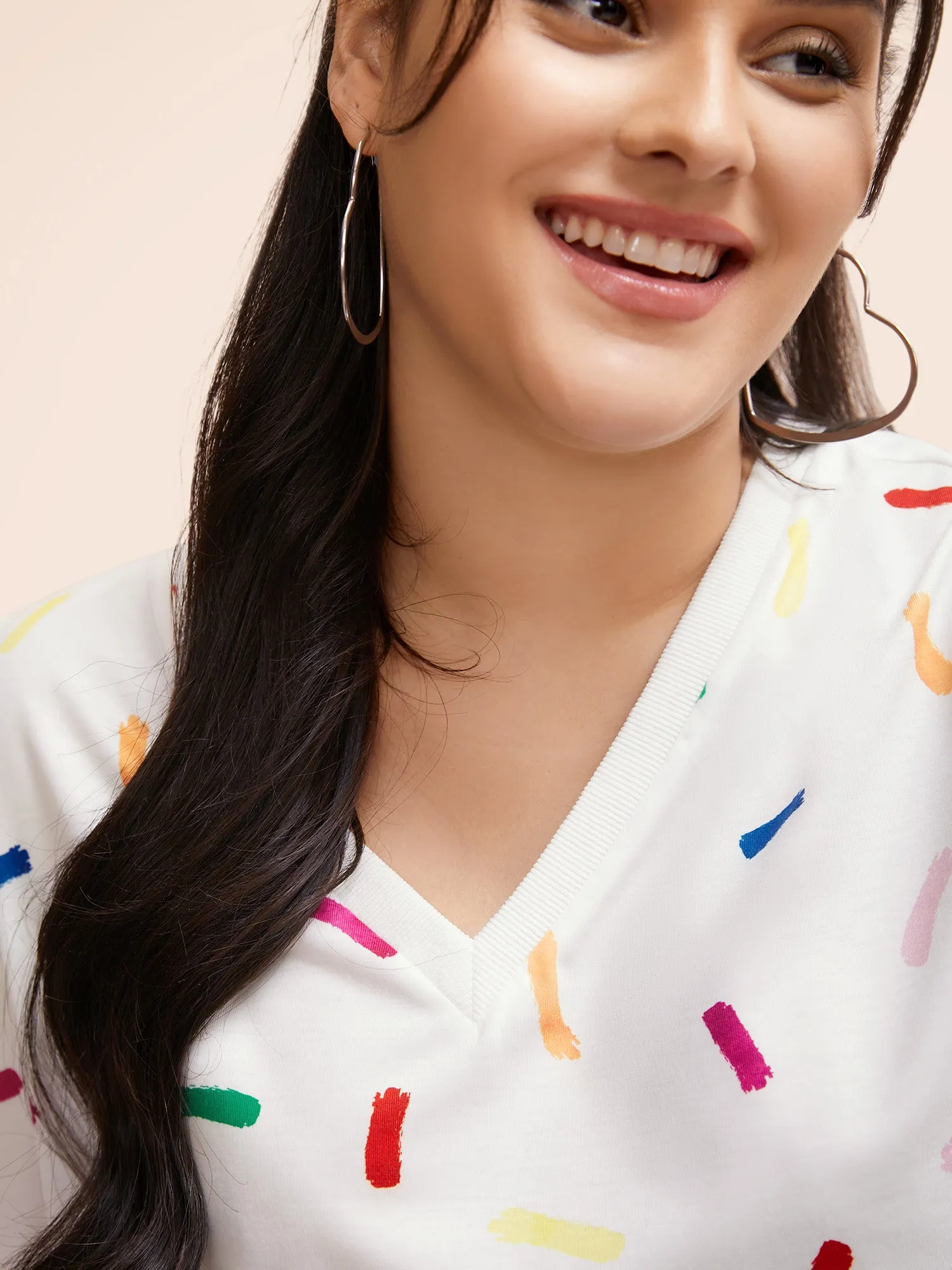 V-Neck Colorful Bar Print T-shirt sold by Bloomchic product image thumbnail 4