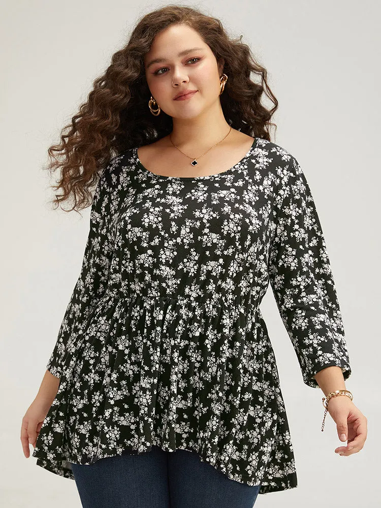 Ditsy Floral Crew Neck High Low Hem T-shirt sold by Bloomchic product image thumbnail 2