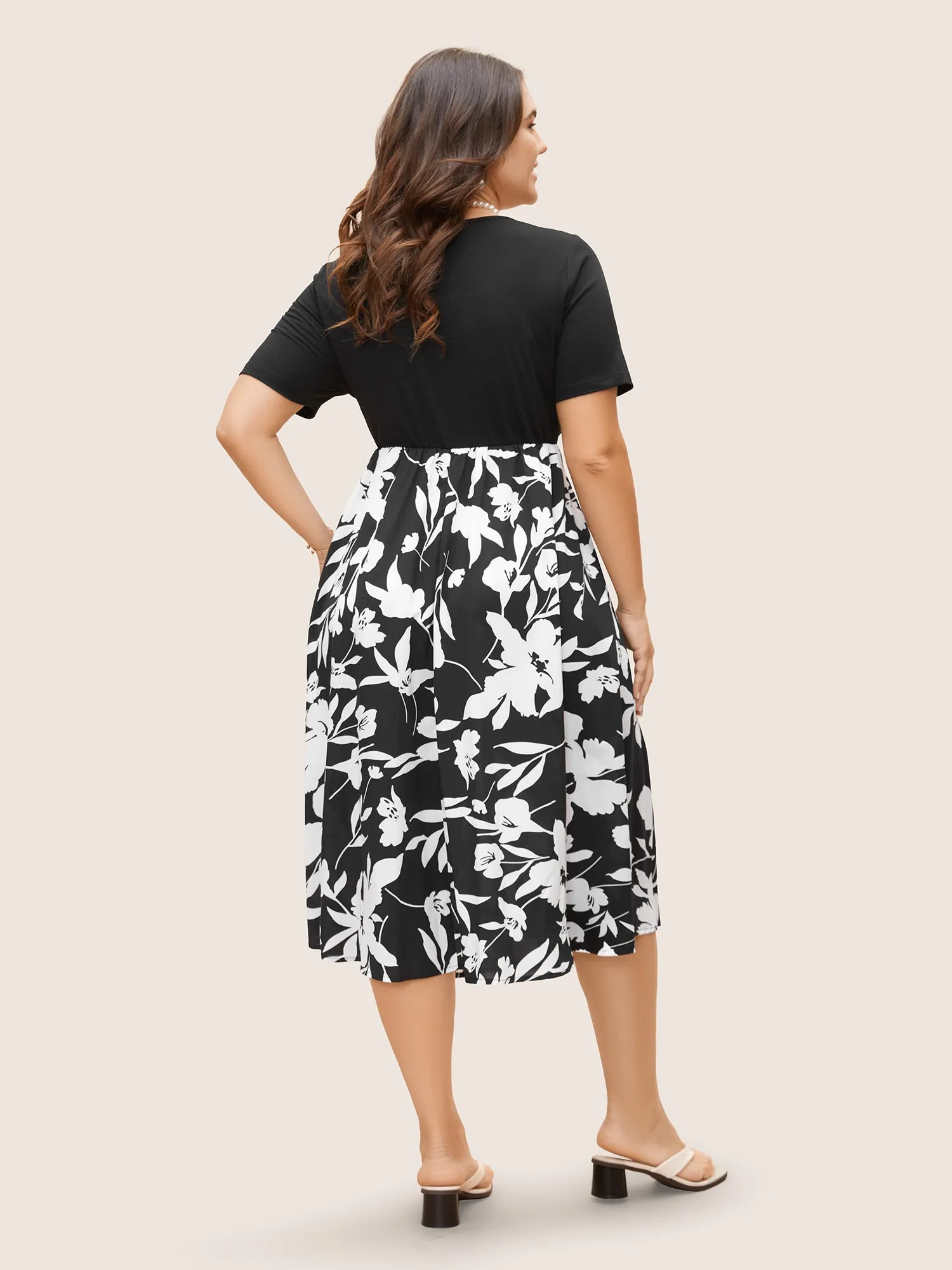 Square Neck Silhouette Floral Print Midi Dress sold by Bloomchic product image thumbnail 3