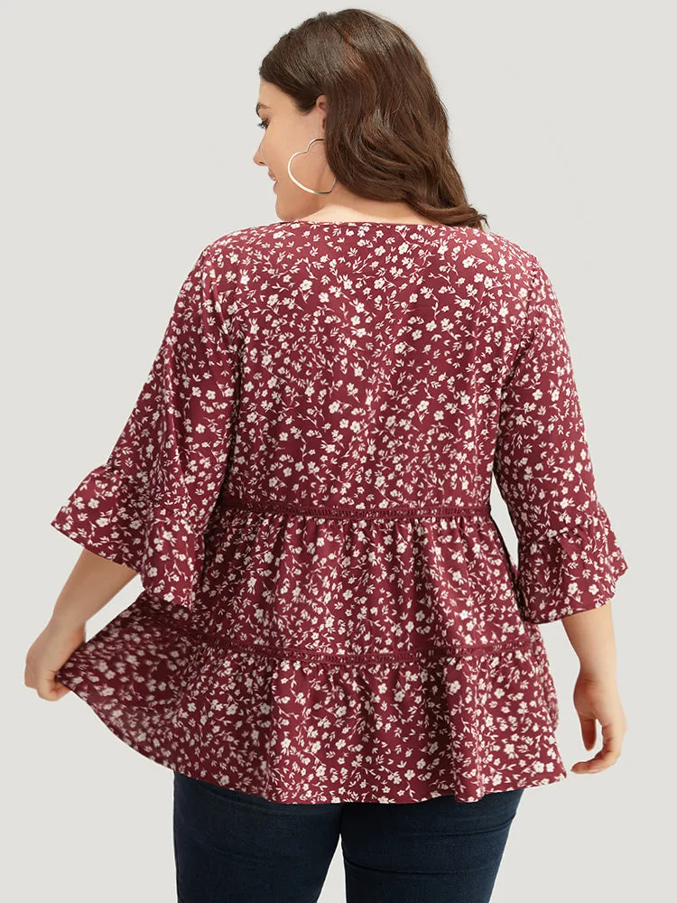 Silhouette Floral Print Lace Patchwork Square Neck Flutters Blouse sold by Bloomchic product image thumbnail 4