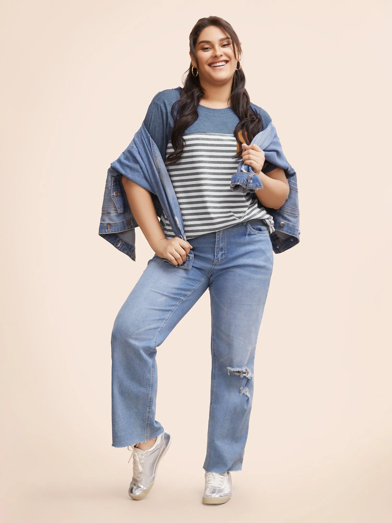 Striped Patchwork Round Neck Patched Pocket T-shirt sold by Bloomchic product image thumbnail 2