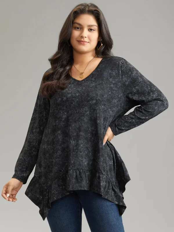 Vintage Print V Neck Hanky Hem T-shirt sold by Bloomchic